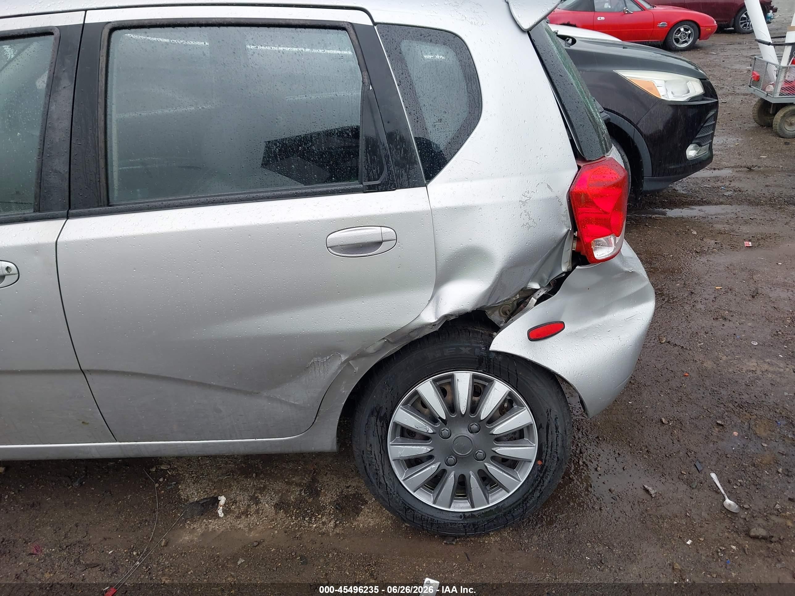 2007 Chevrolet Aveo Ls Silver vin: KL1TD66607B705239