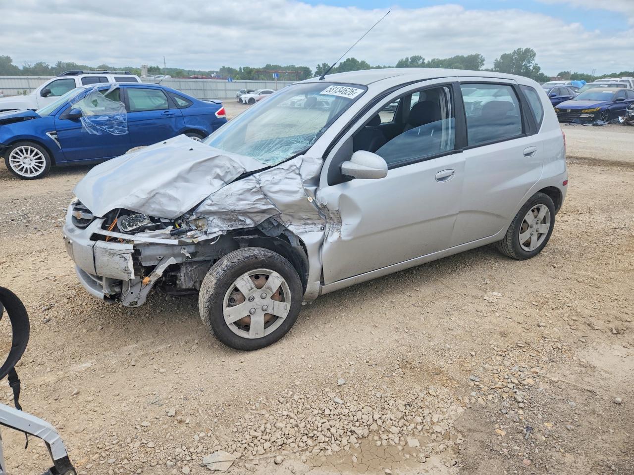 2008 Chevrolet Aveo Base Серебряный vin: KL1TD66608B164176