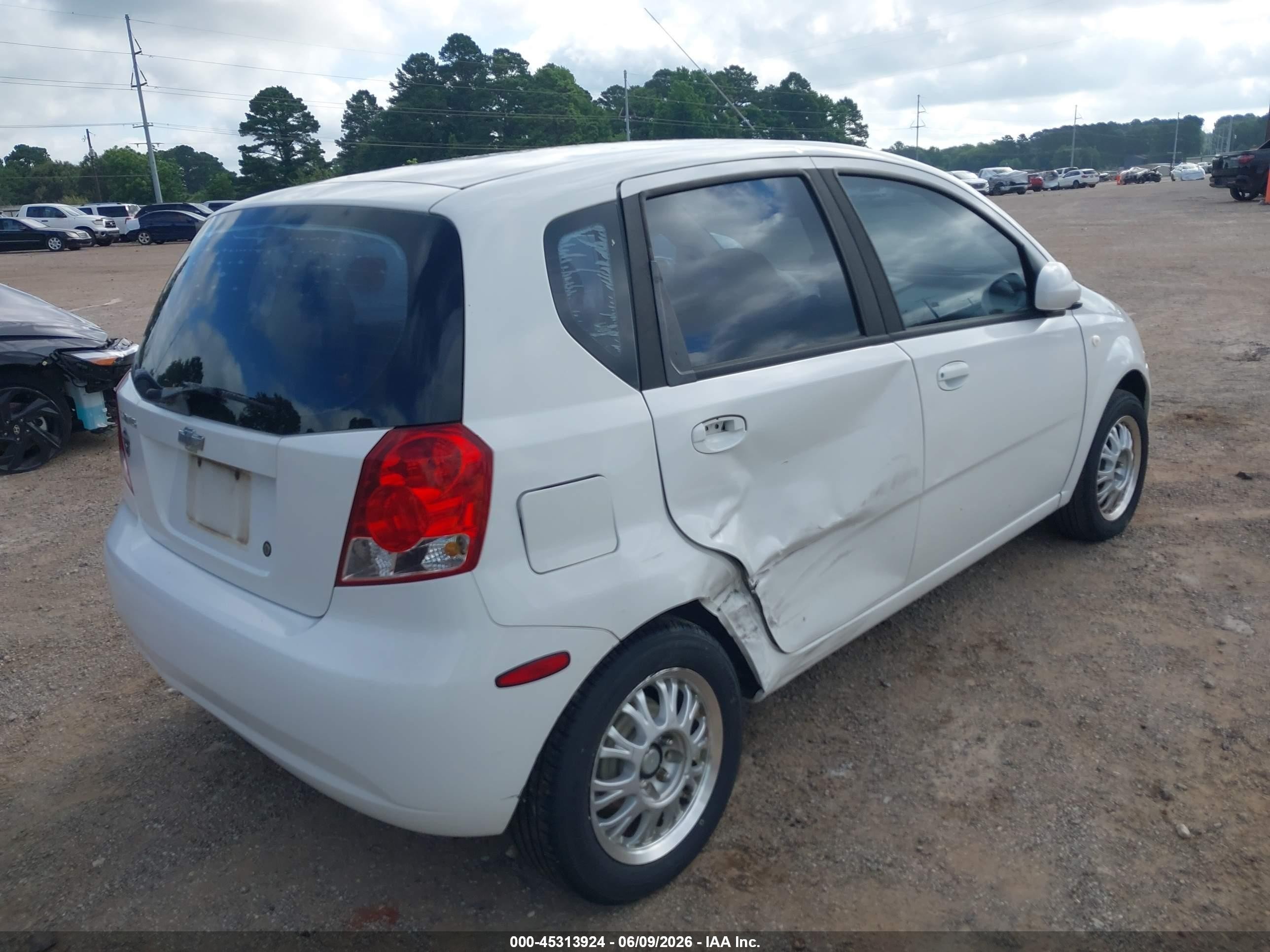 2006 Chevrolet Aveo Ls White vin: KL1TD66636B669769