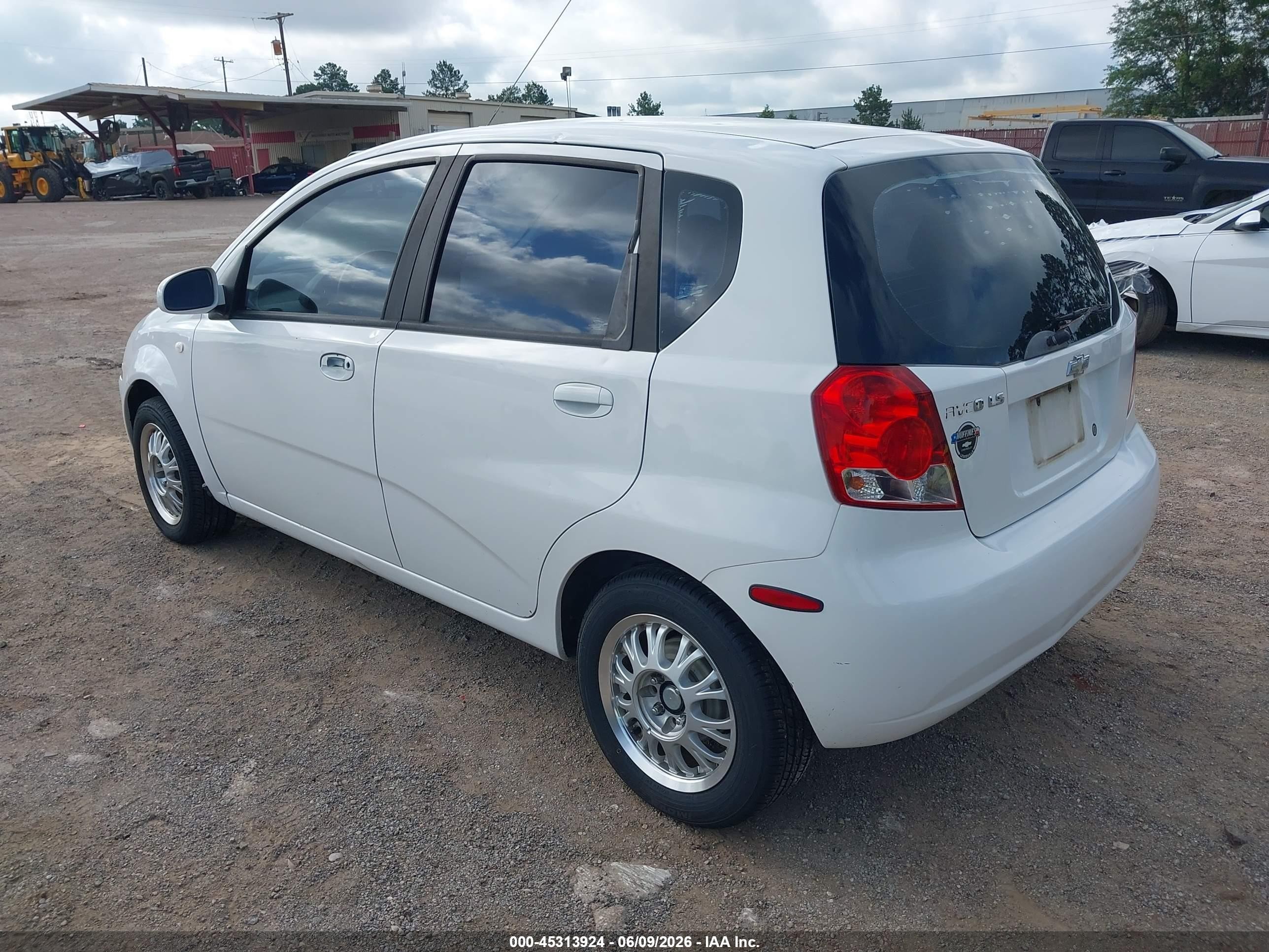 2006 Chevrolet Aveo Ls White vin: KL1TD66636B669769