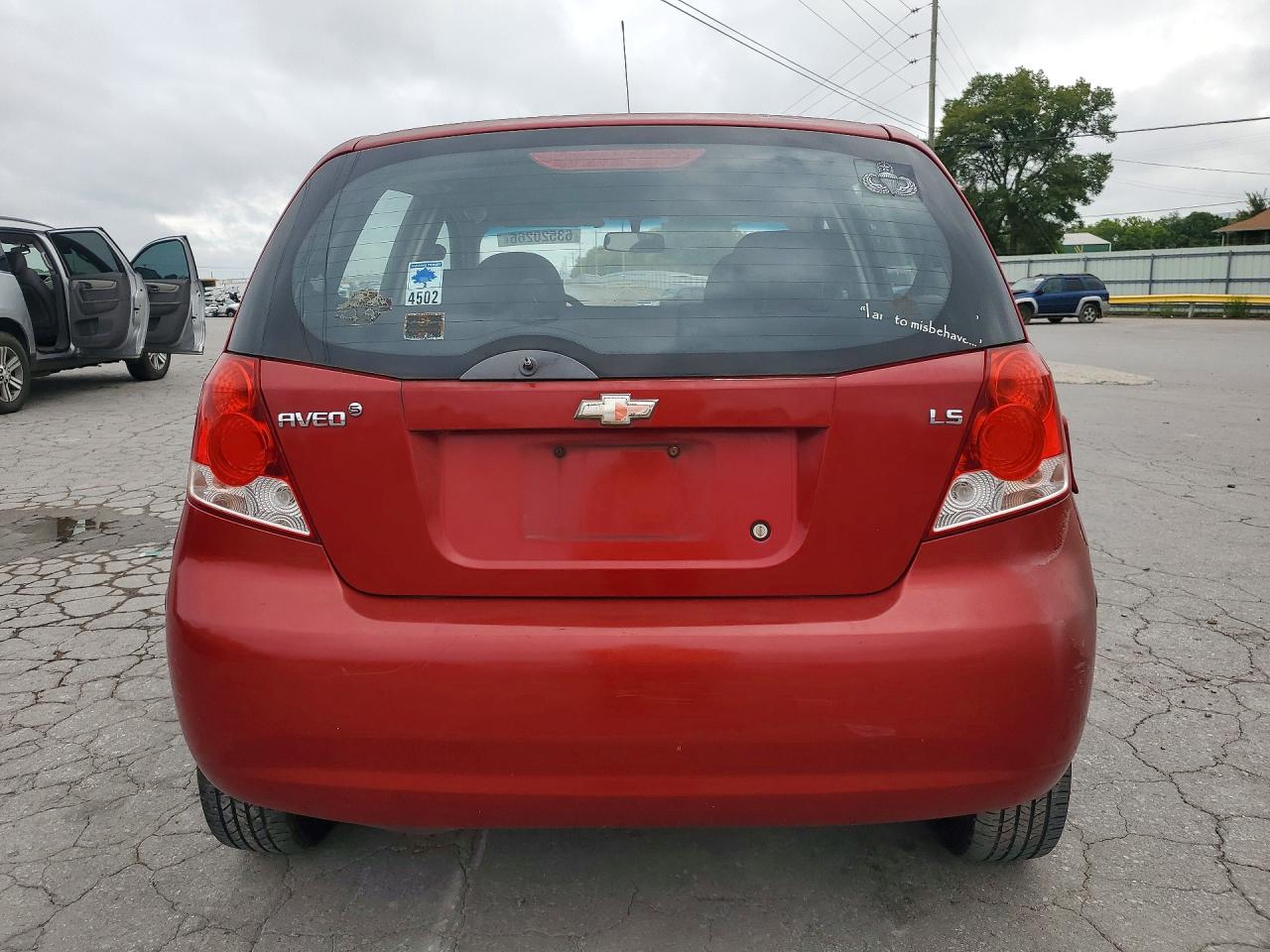 2008 Chevrolet Aveo Base Red vin: KL1TD66648B063044