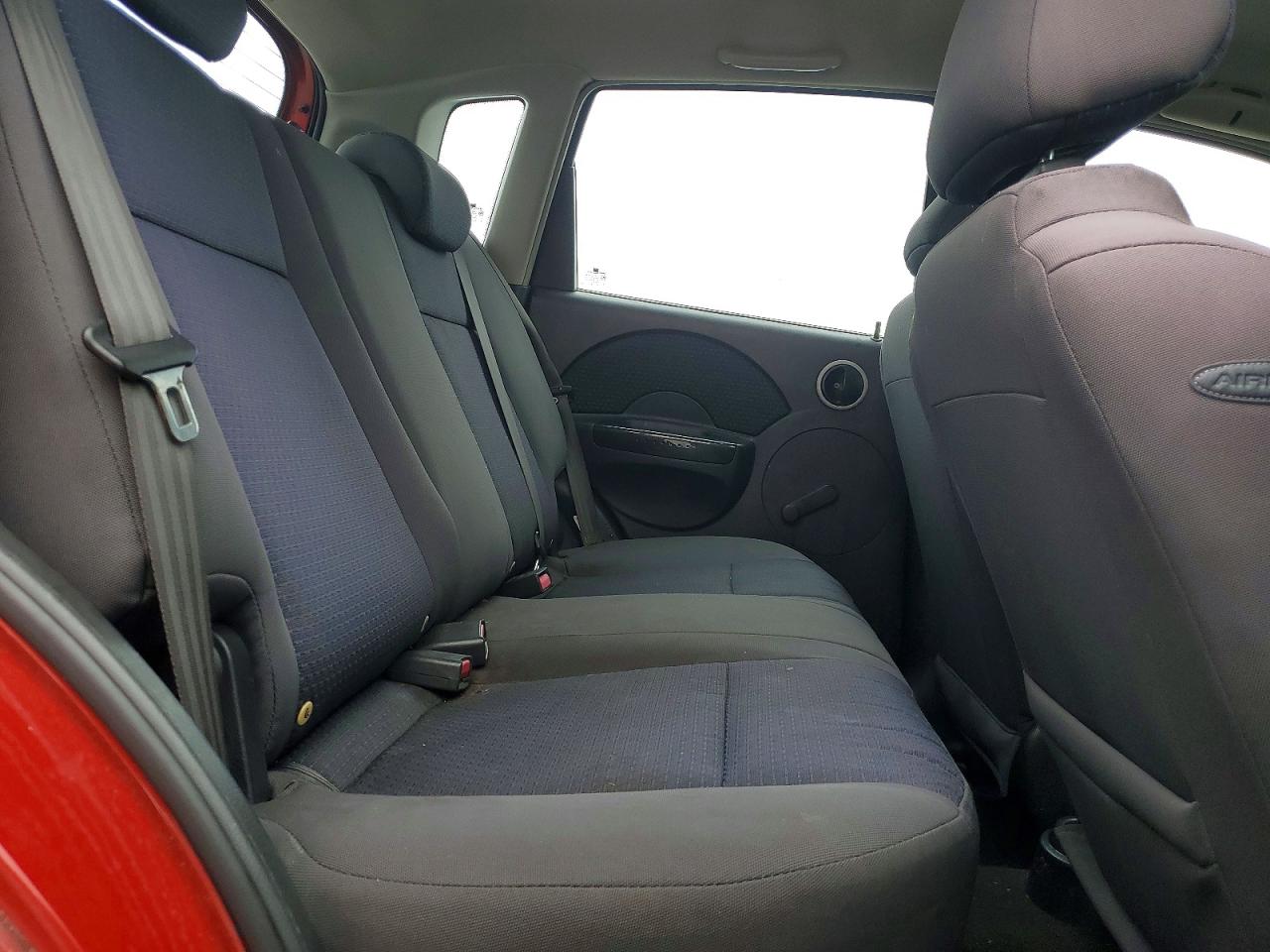 2008 Chevrolet Aveo Base Red vin: KL1TD66648B063044