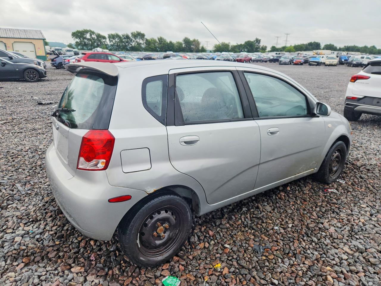 2006 Chevrolet Aveo Base Silver vin: KL1TD66656B560102
