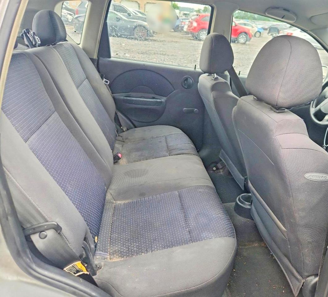 2006 Chevrolet Aveo Base Silver vin: KL1TD66656B560102
