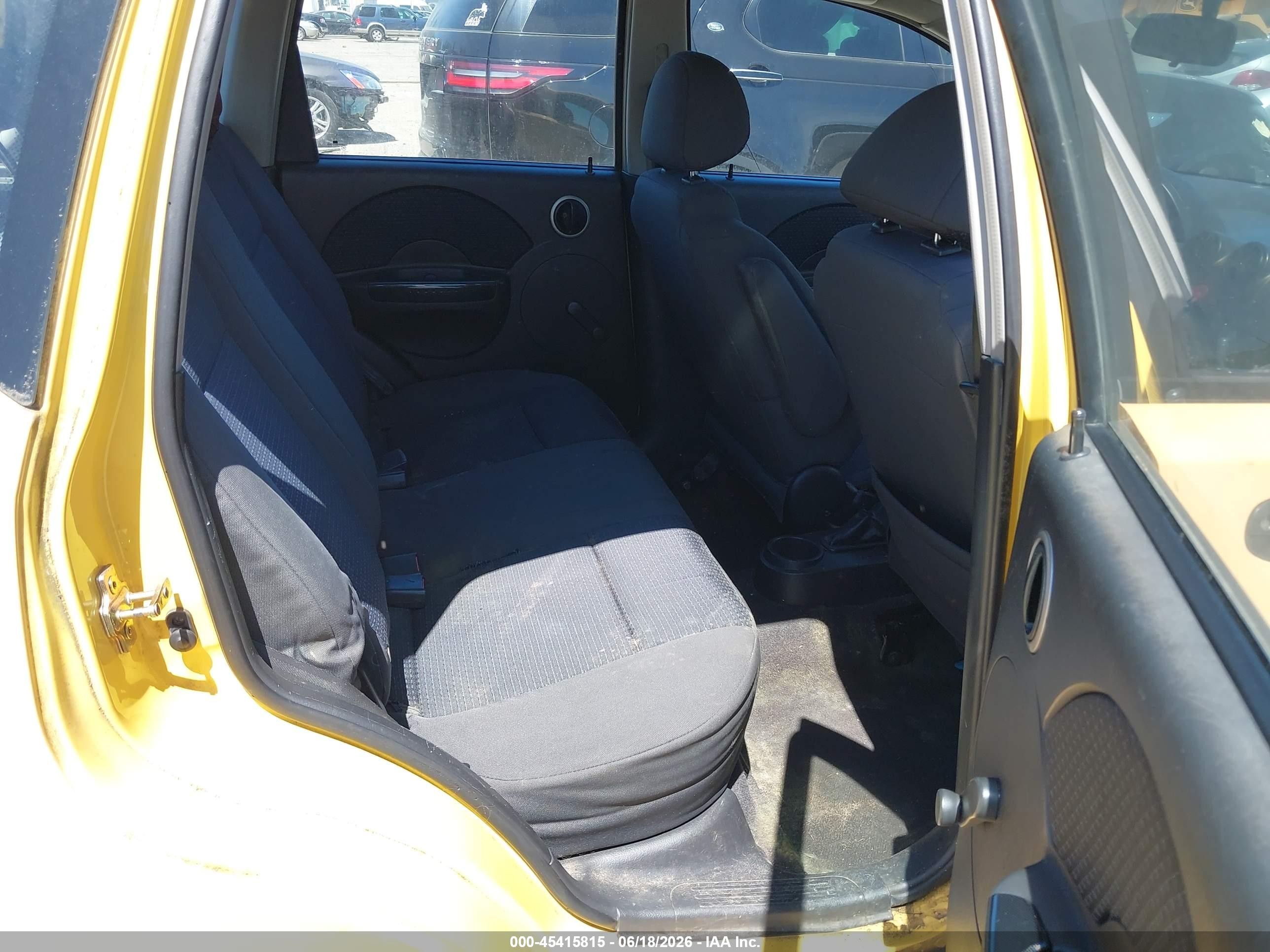 2007 Chevrolet Aveo Svm Yellow vin: KL1TD66657B708461