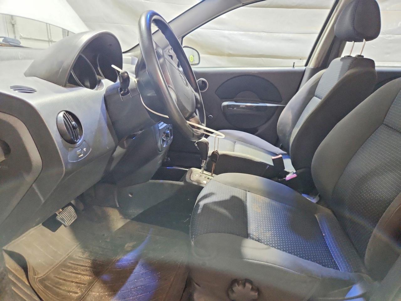 2007 Chevrolet Aveo Base Серебряный vin: KL1TD66677B727139