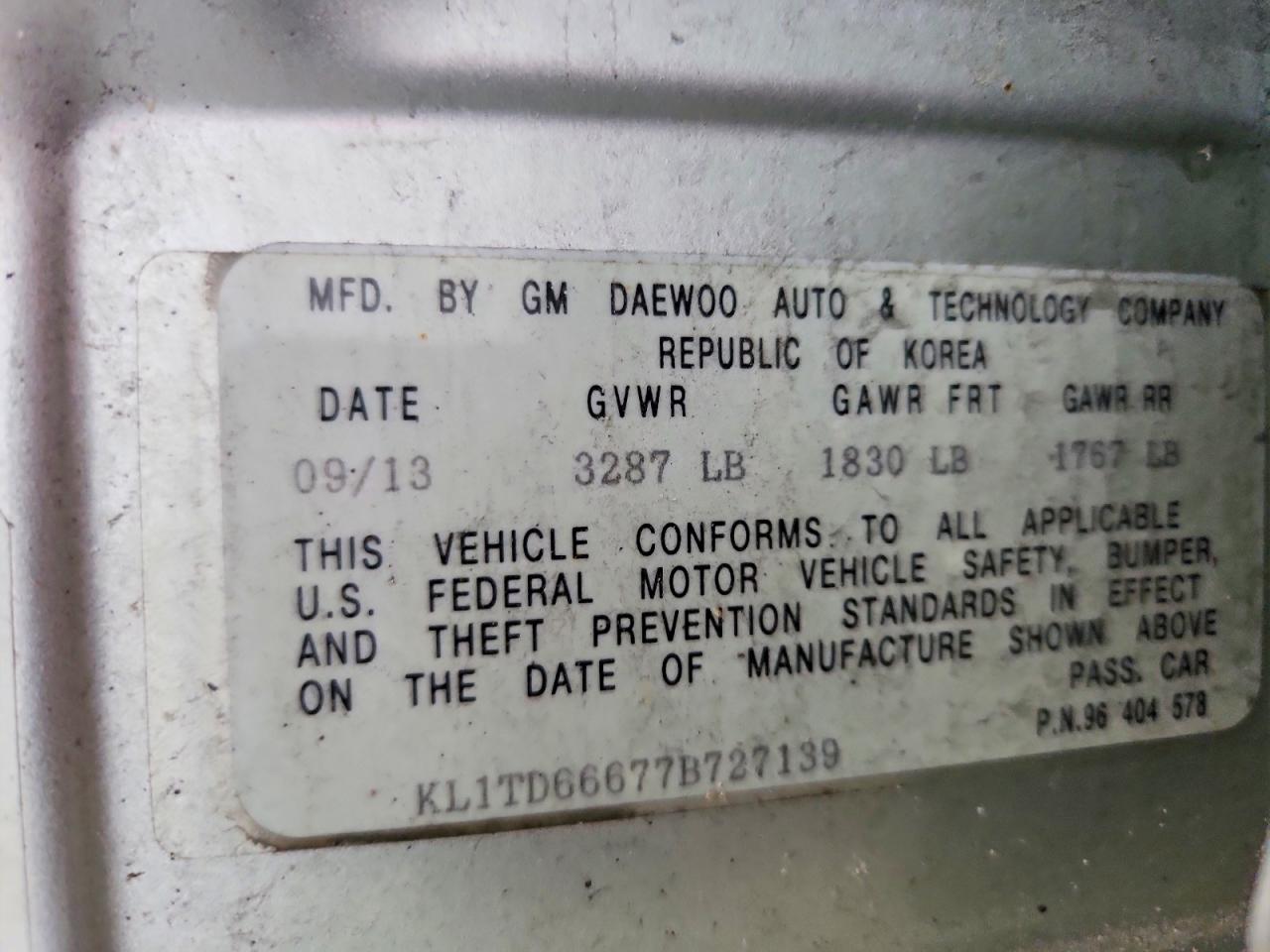 2007 Chevrolet Aveo Base Серебряный vin: KL1TD66677B727139