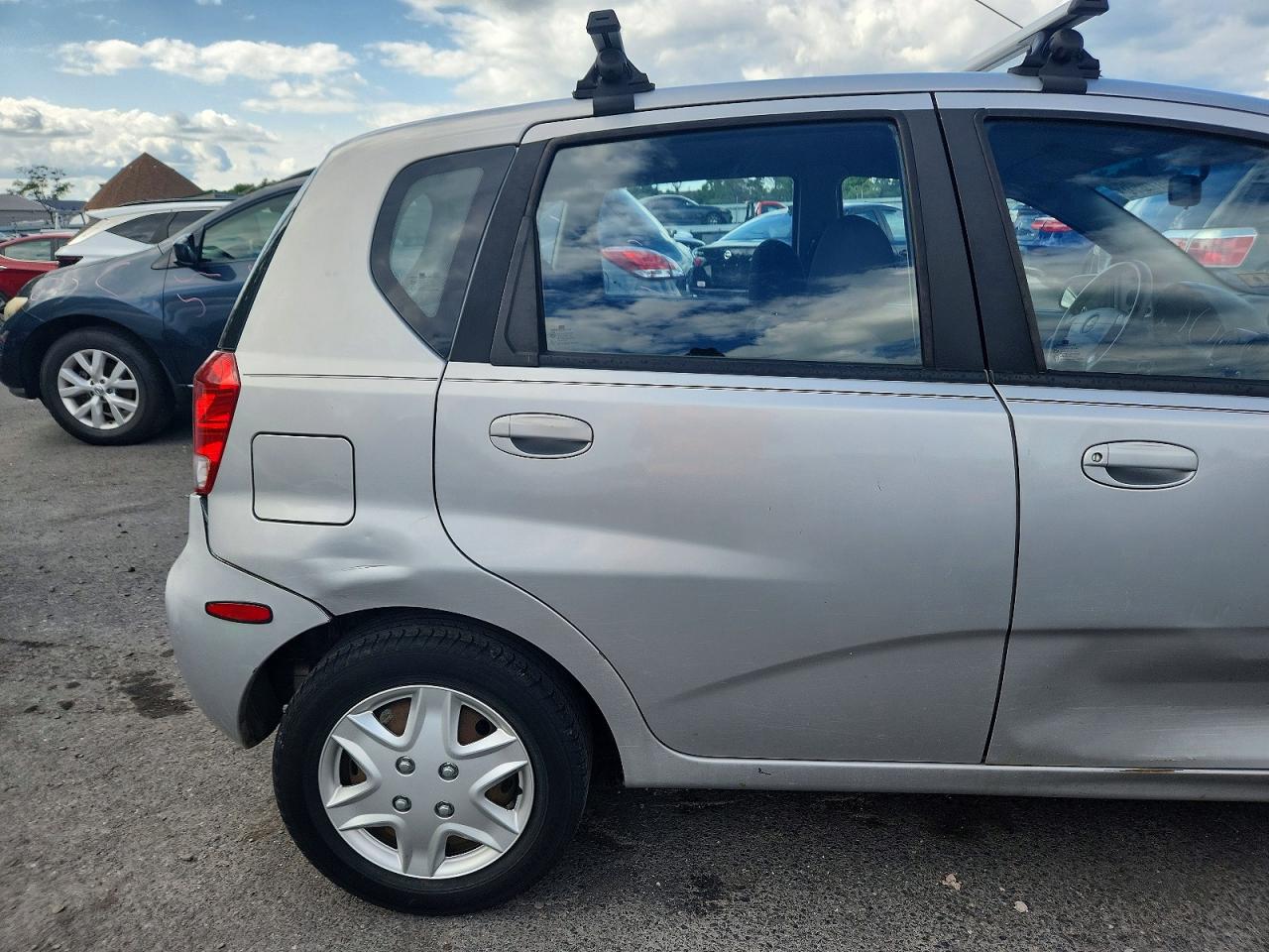 2008 Chevrolet Aveo Base Серебряный vin: KL1TD66678B157760