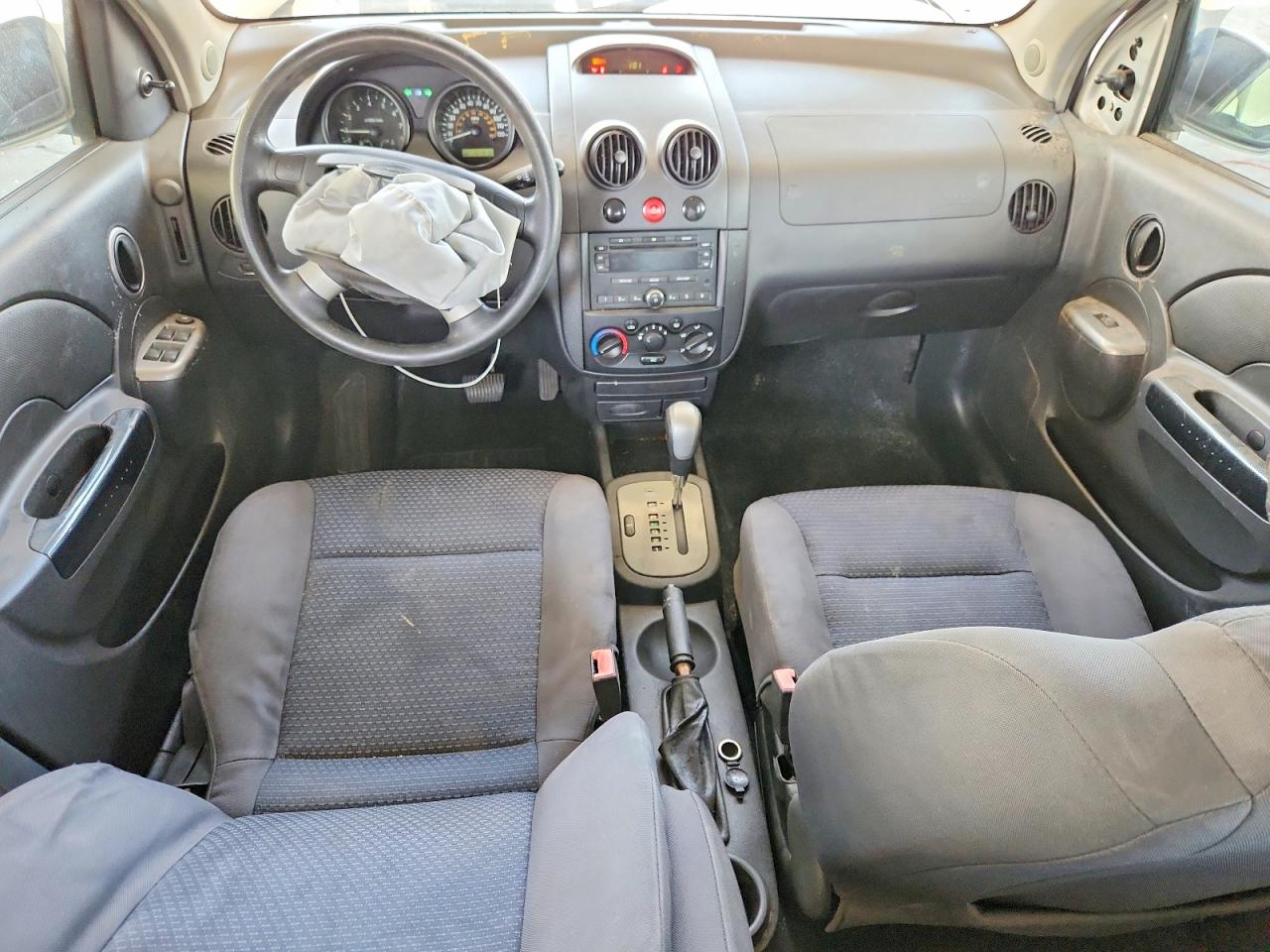 2007 Chevrolet Aveo Base/ls Silver vin: KL1TD66687B706347