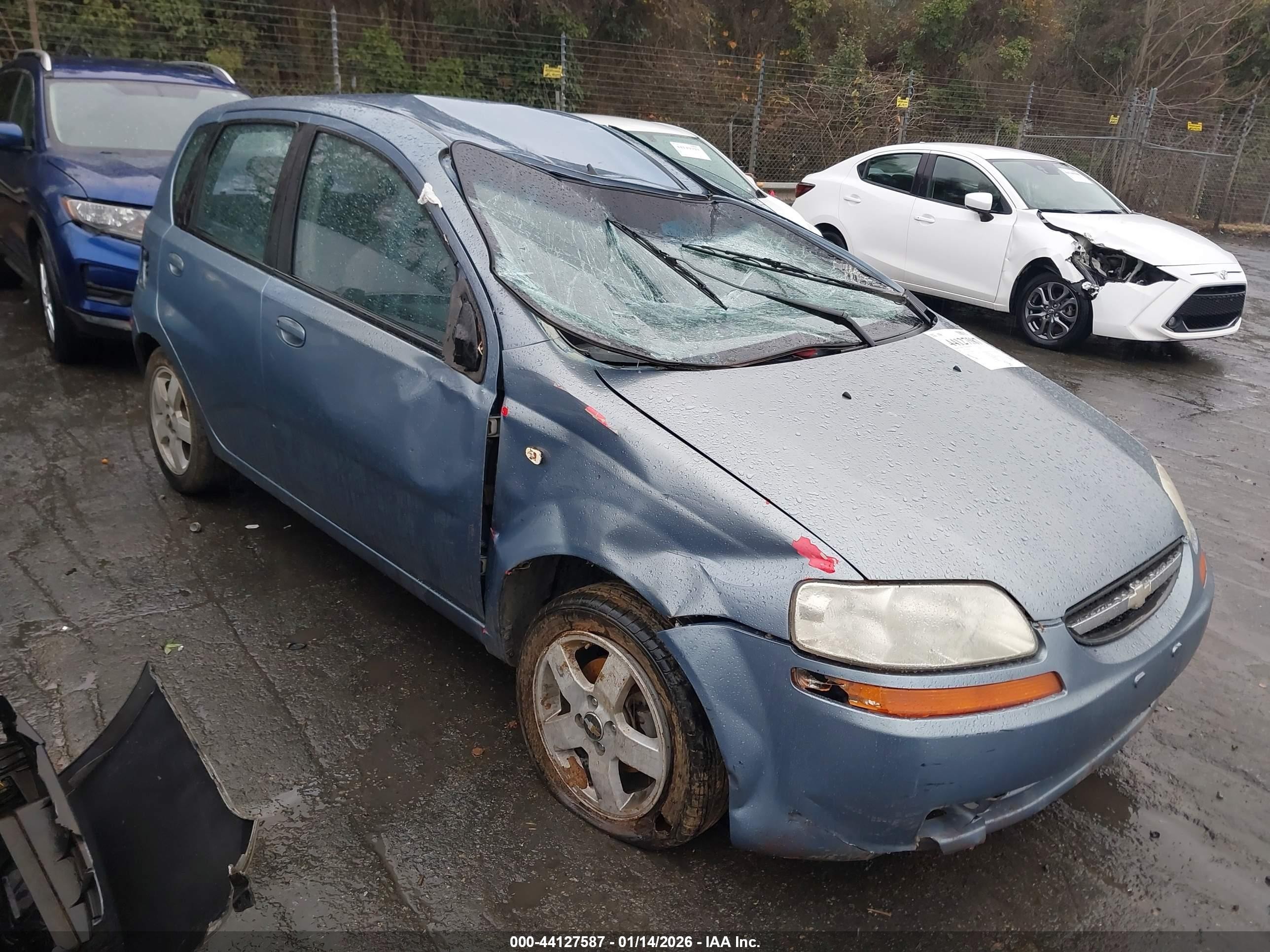 2007 Chevrolet Aveo Ls Blue vin: KL1TD666X7B780580