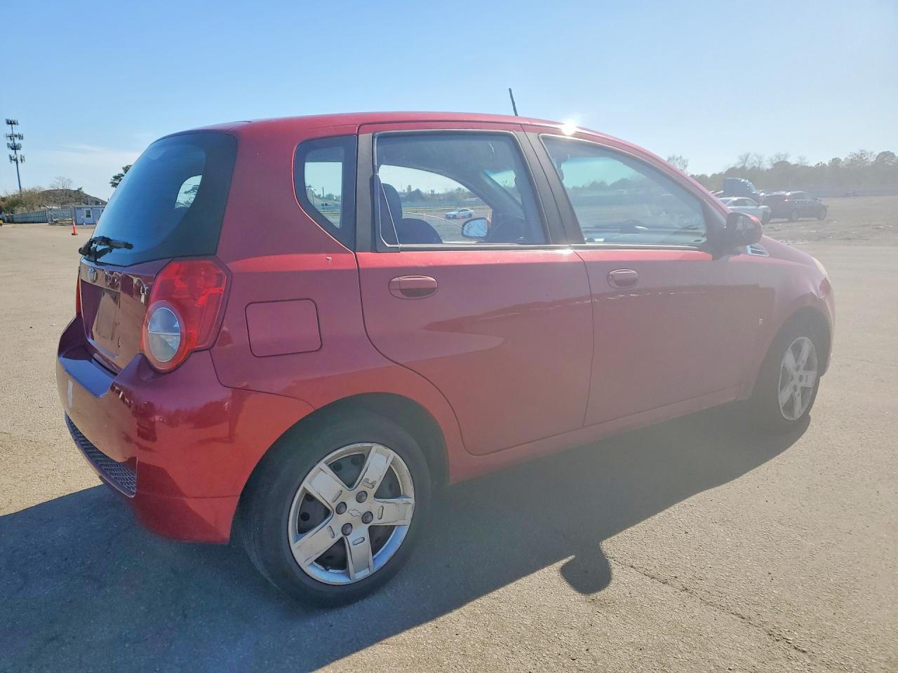 2009 Chevrolet Aveo Красный vin: KL1TD66E79B667017