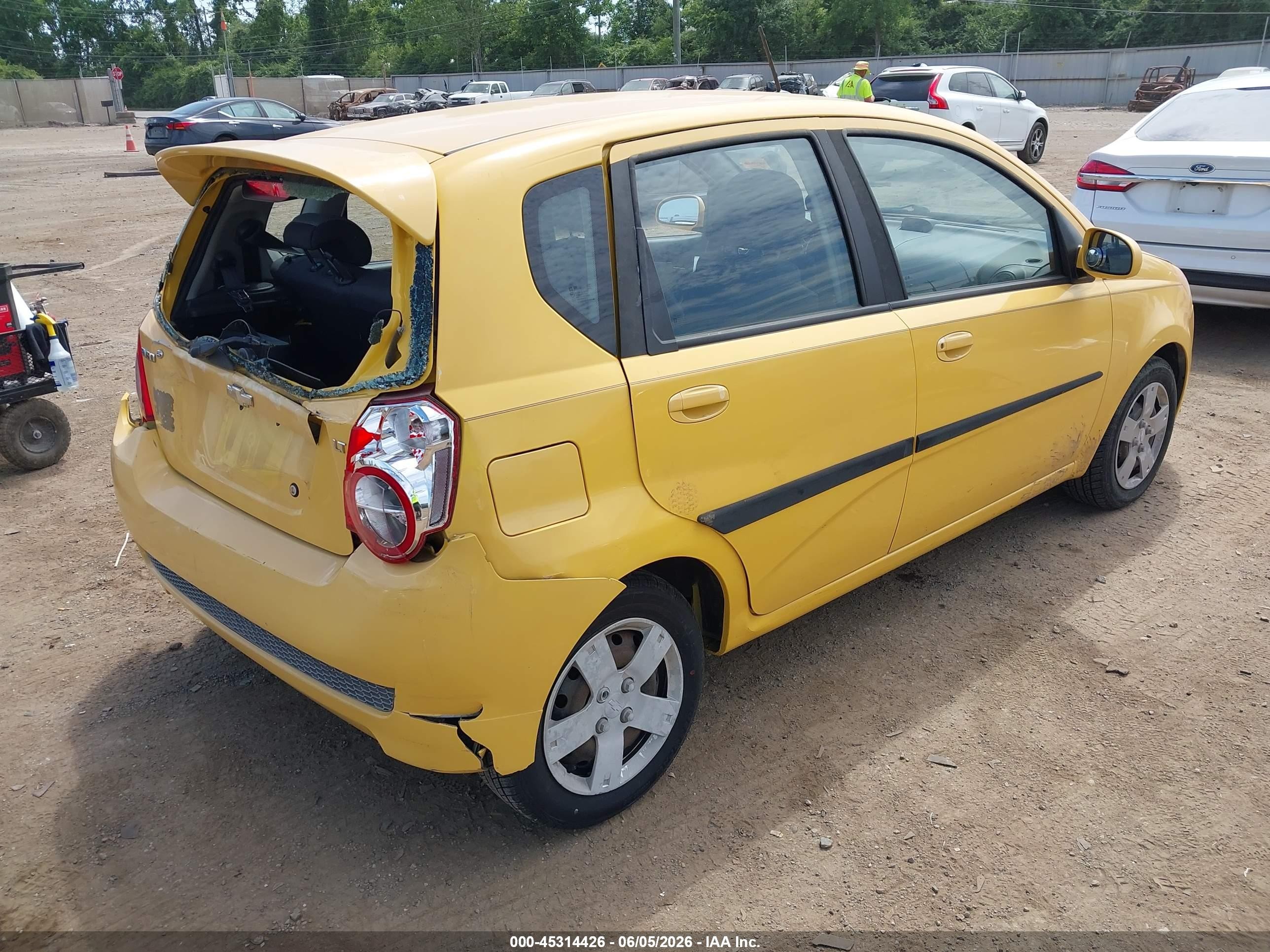2010 Chevrolet Aveo Lt Yellow vin: KL1TD6DE2AB111060