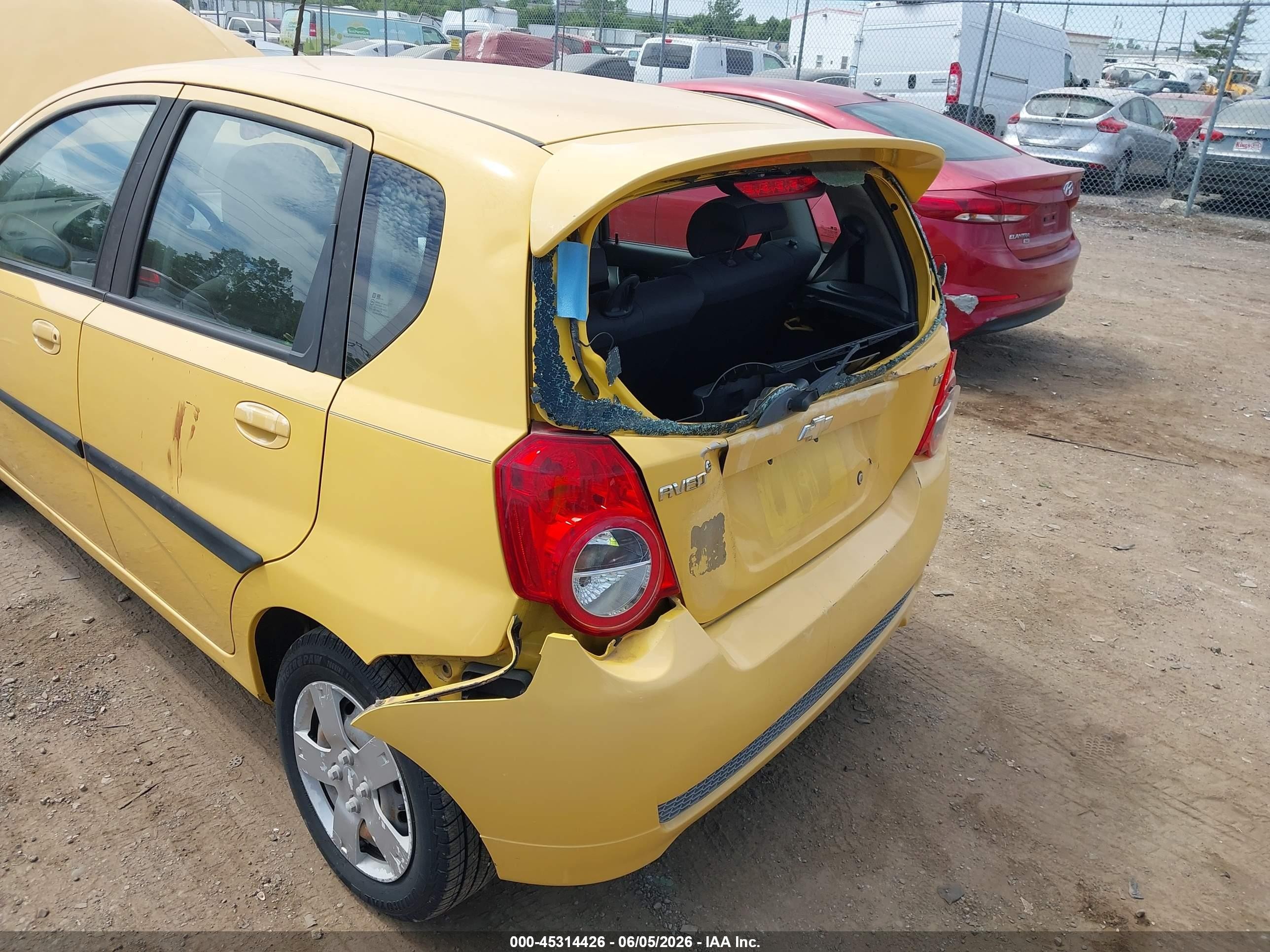 2010 Chevrolet Aveo Lt Yellow vin: KL1TD6DE2AB111060