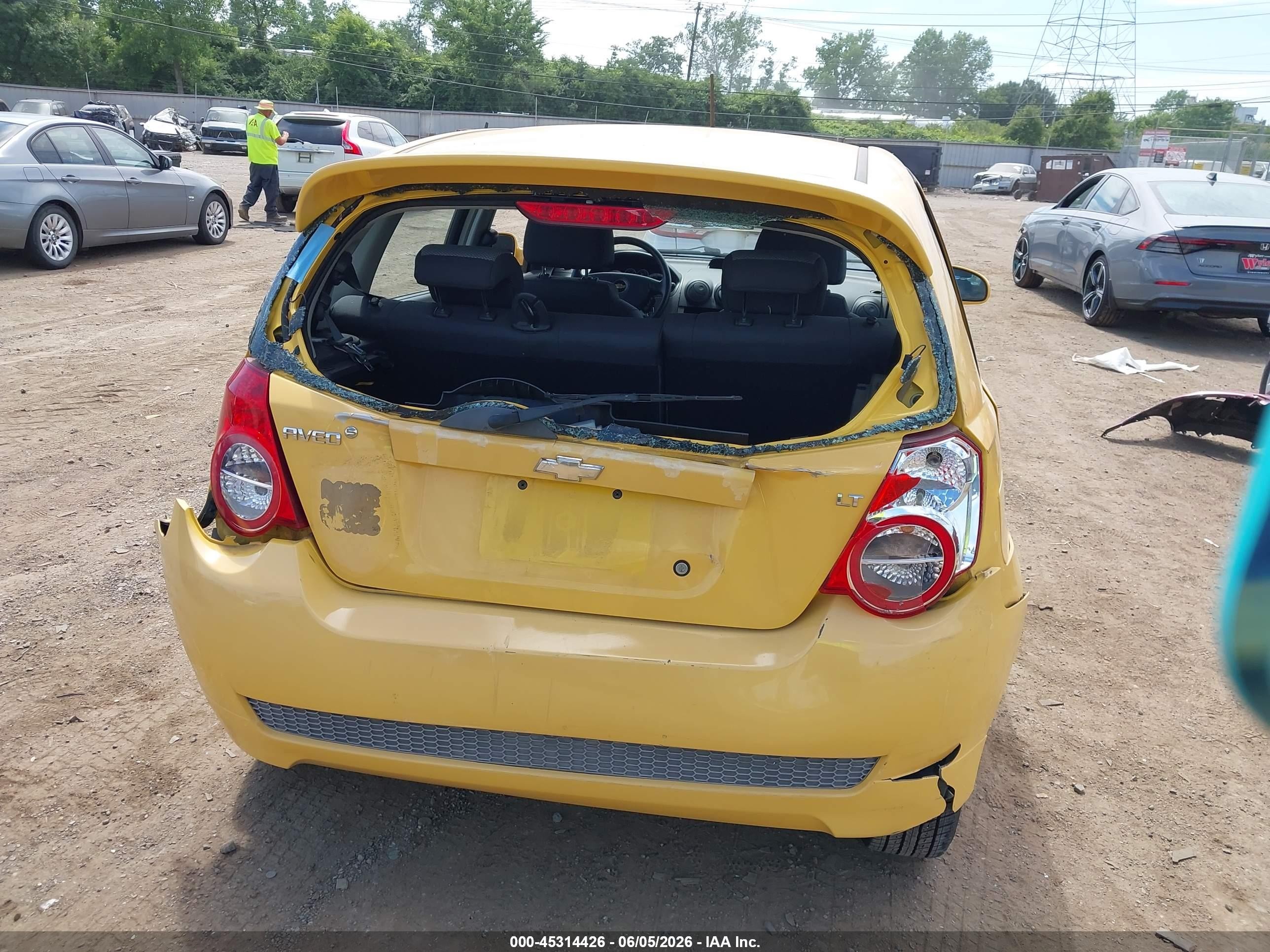 2010 Chevrolet Aveo Lt Yellow vin: KL1TD6DE2AB111060