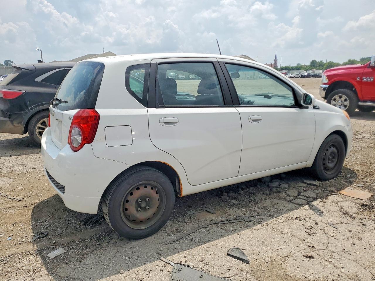 2011 Chevrolet Aveo Ls White vin: KL1TD6DEXBB153655