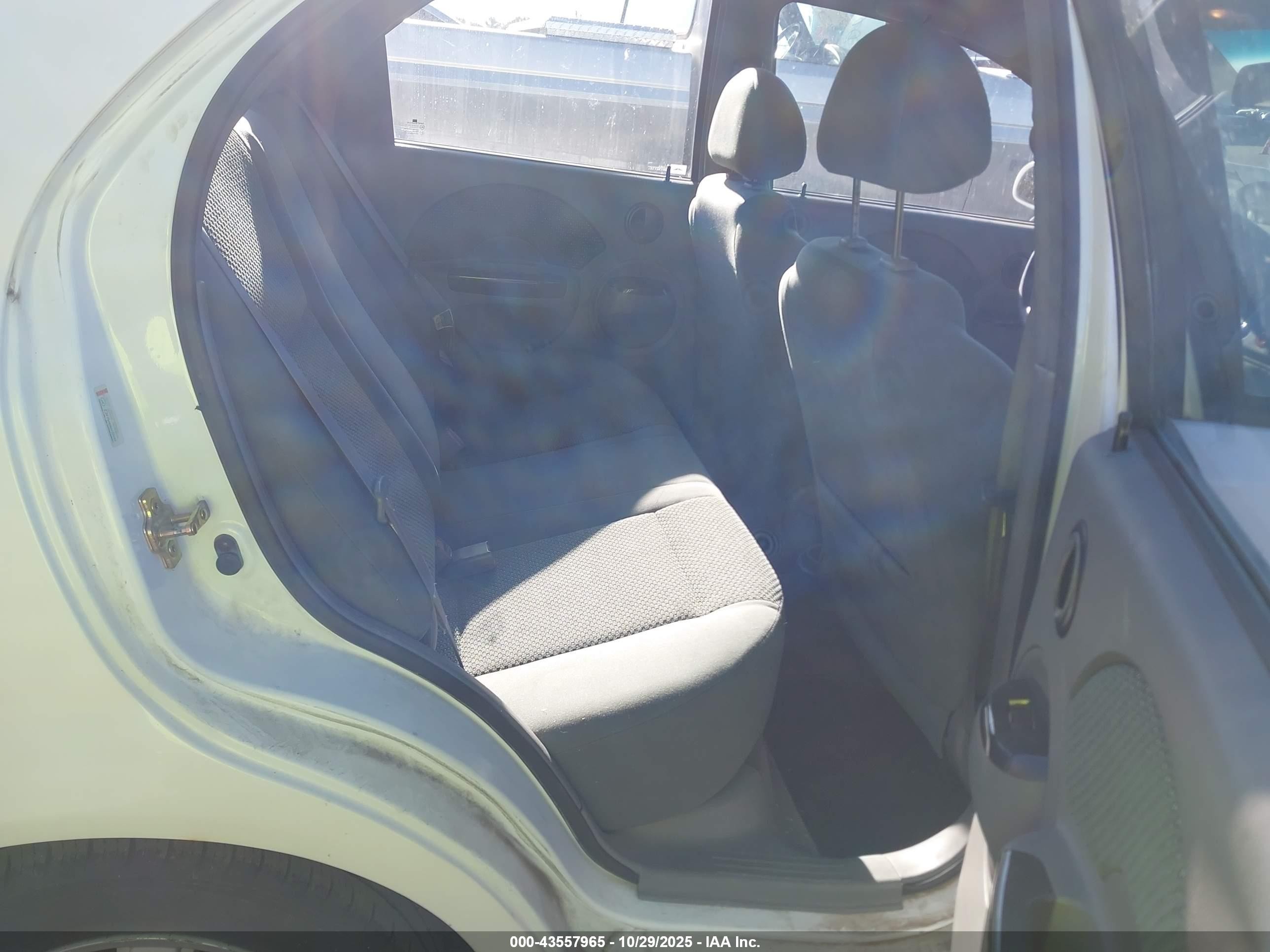 2005 Chevrolet Aveo Lt White vin: KL1TG52675B330146