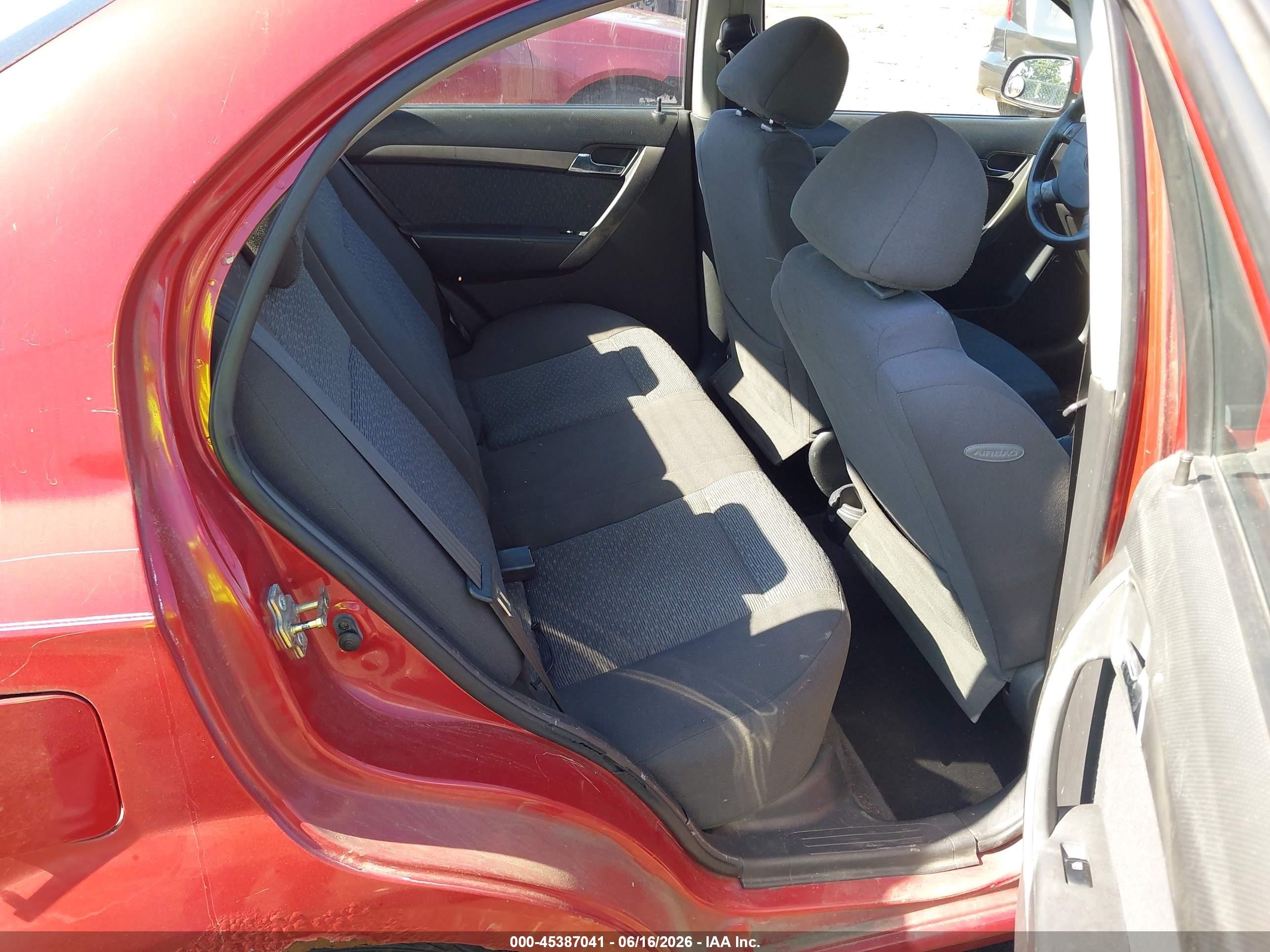2007 Chevrolet Aveo Lt Red vin: KL1TG56627B089125