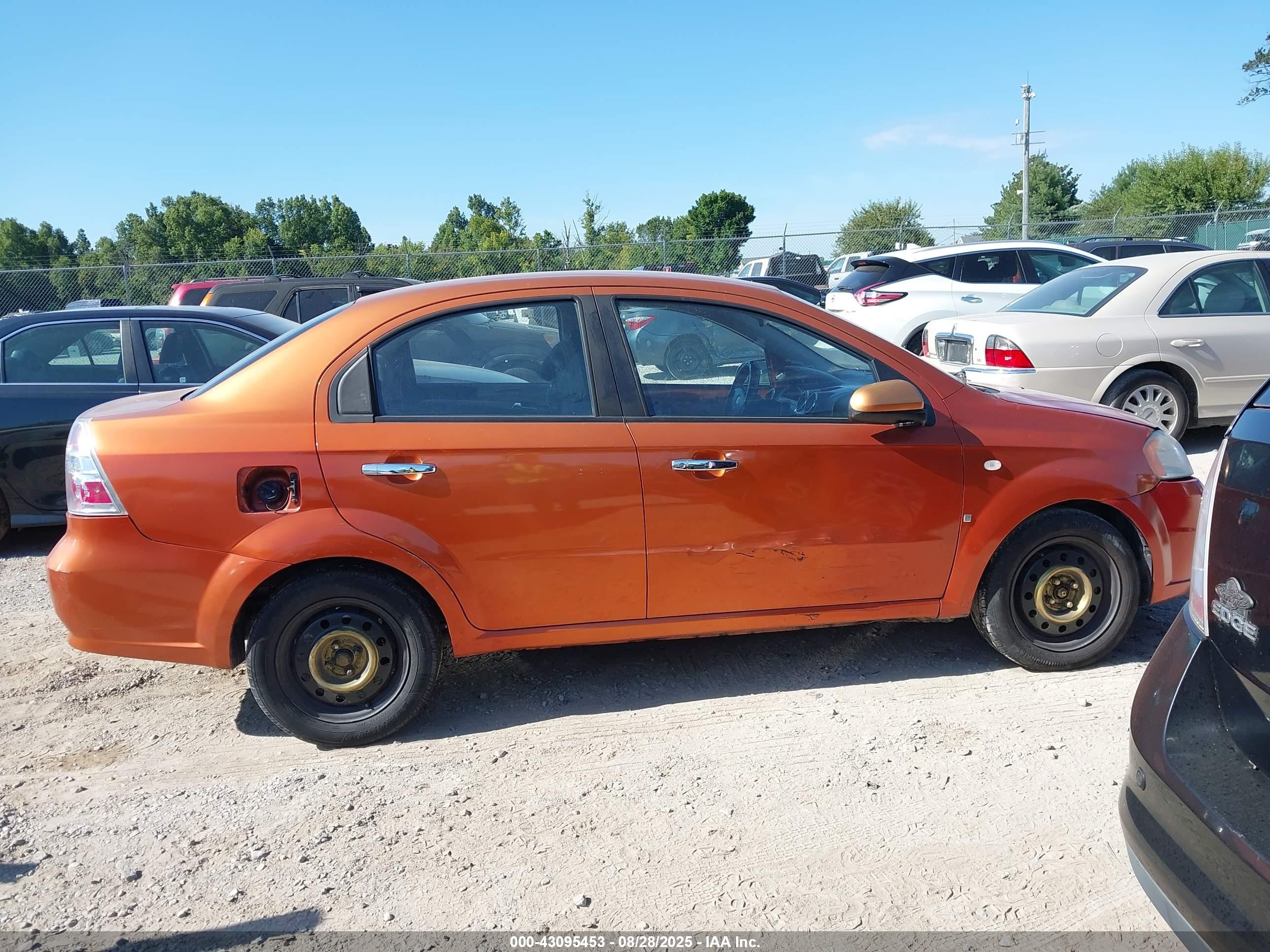 2008 Chevrolet Aveo Lt Orange vin: KL1TG56688B082696