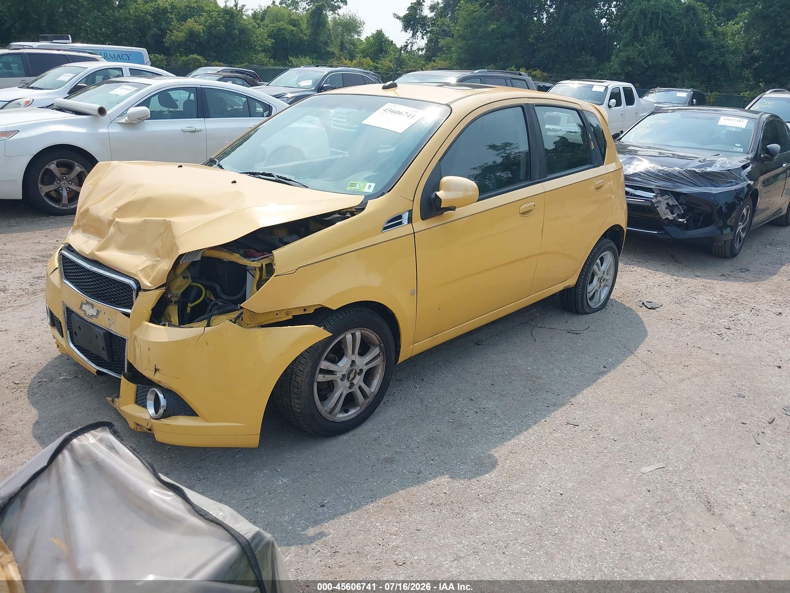 2009 Chevrolet Aveo Lt Yellow vin: KL1TG66E99B379958