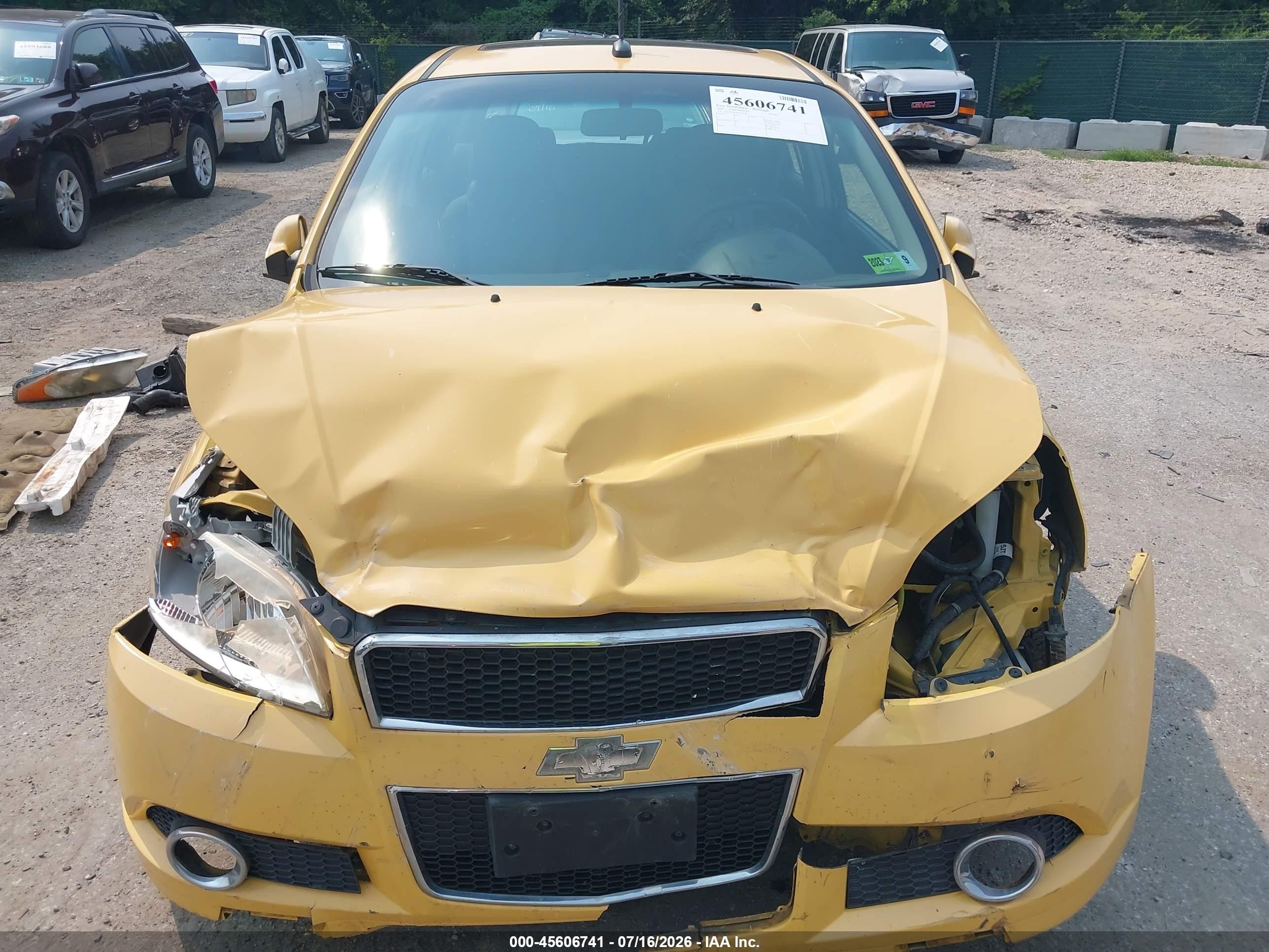 2009 Chevrolet Aveo Lt Yellow vin: KL1TG66E99B379958