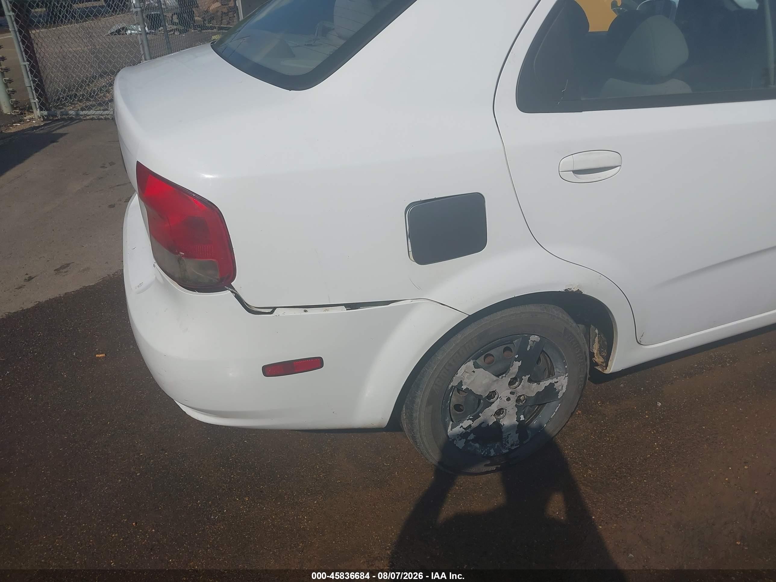 2004 Chevrolet Aveo Ls White vin: KL1TJ52674B269123