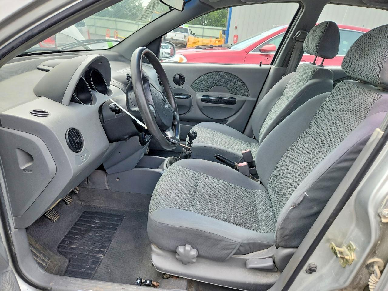 2004 Chevrolet Aveo Ls Silver vin: KL1TJ526X4B156024