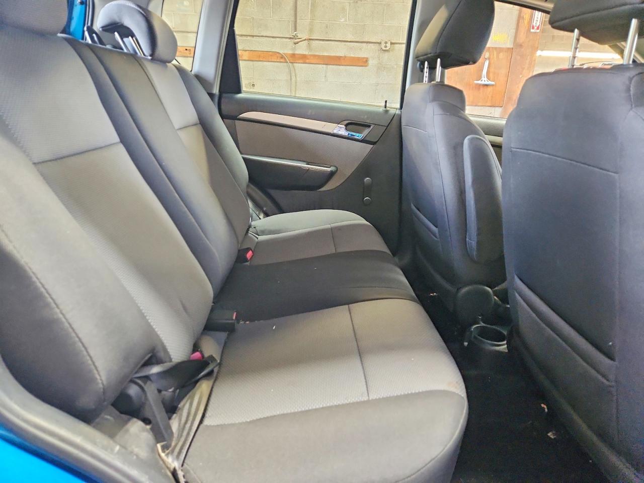 2009 Pontiac G3 Синий vin: KL2TD66E09B647073
