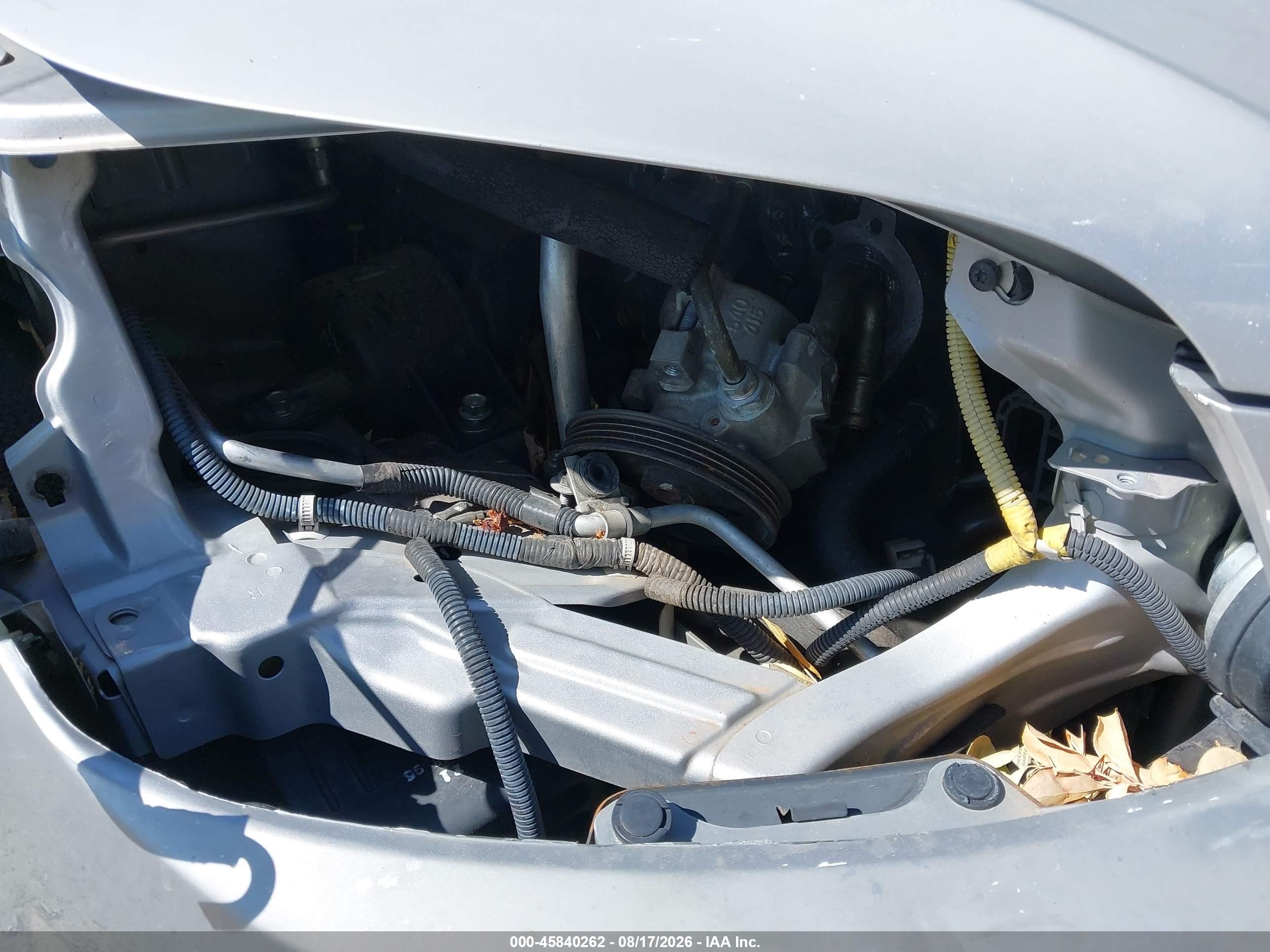 2009 Pontiac G3   Серебряный vin: KL2TD66E99B648836
