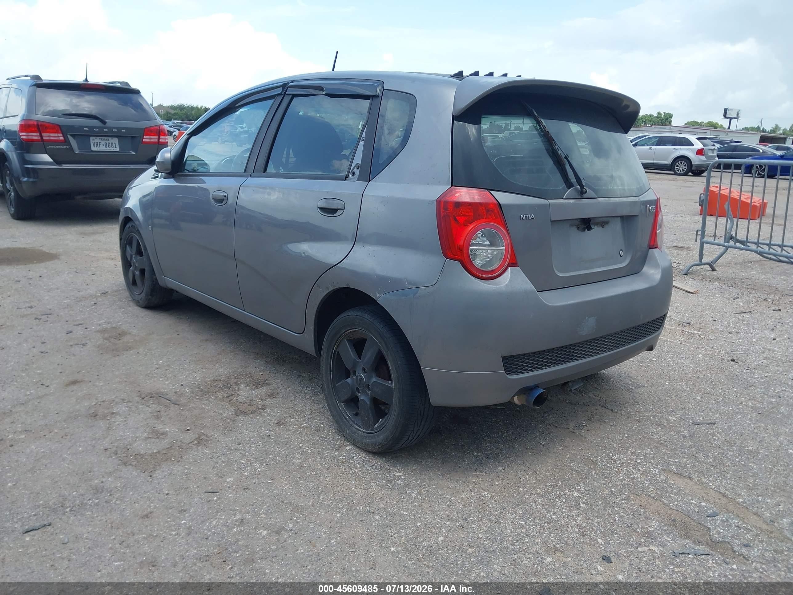 2009 Pontiac G3   Gray vin: KL2TD66EX9B641958