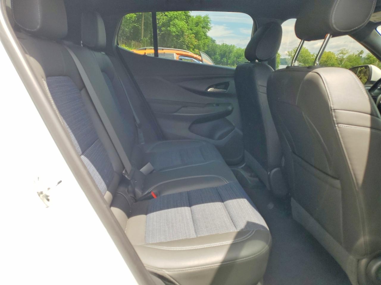 2025 Buick Envista Preferred White vin: KL47LAEP4SB077845