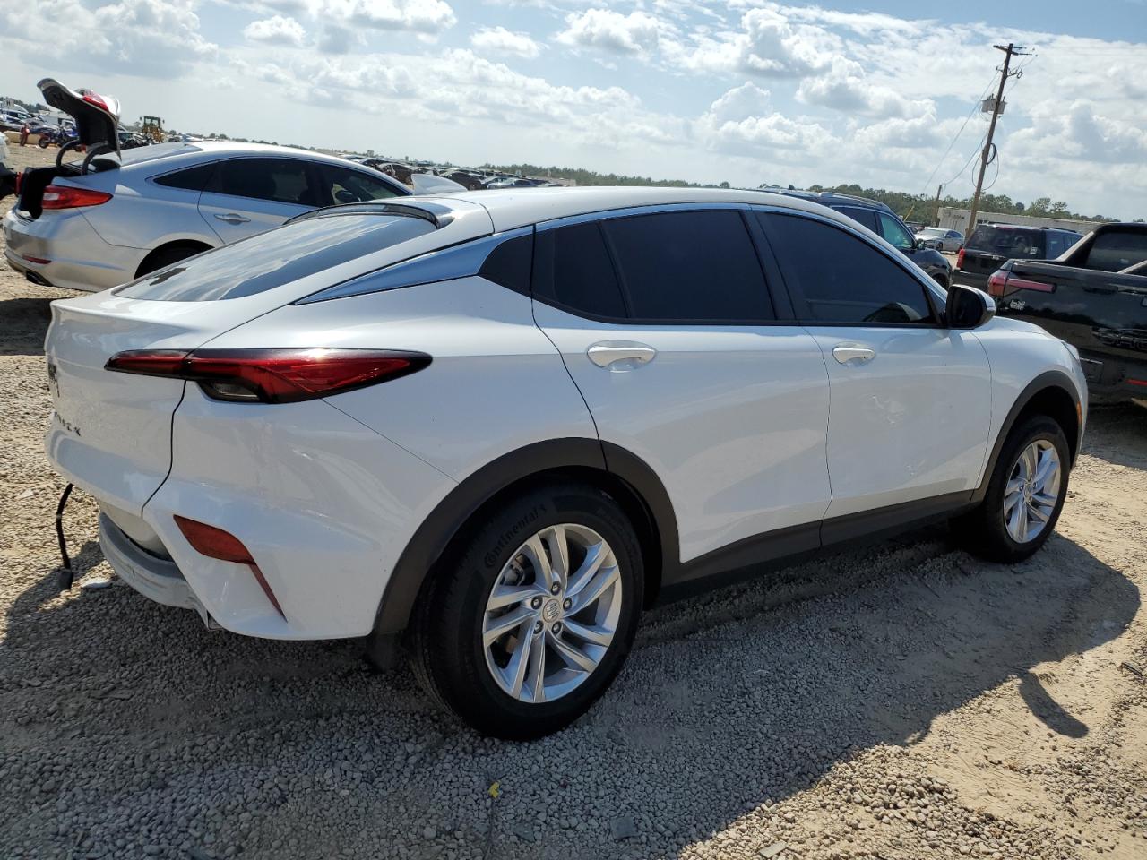 2025 Buick Envista Preferred White vin: KL47LAEP9SB100603