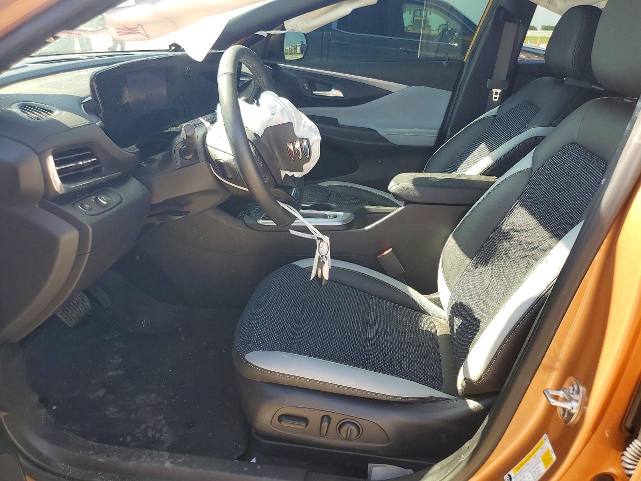 2025 Buick Envista Preferred Orange vin: KL47LAEP9SB236312