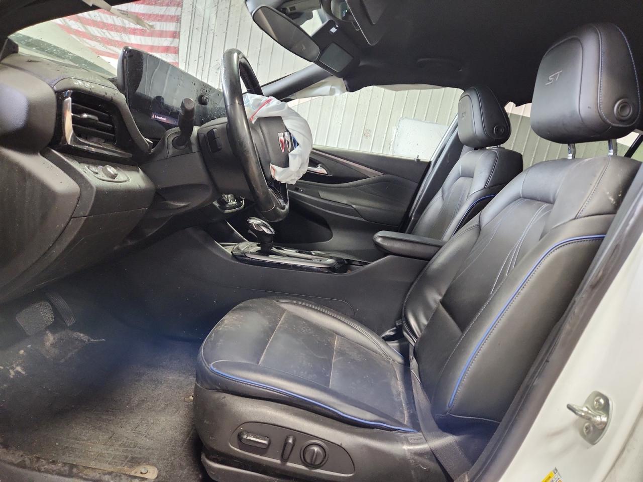 2025 Buick Envista Sport Touring White vin: KL47LBEP2SB079891 Damage: Airbag - Front Left, Deployed, Replacement Required