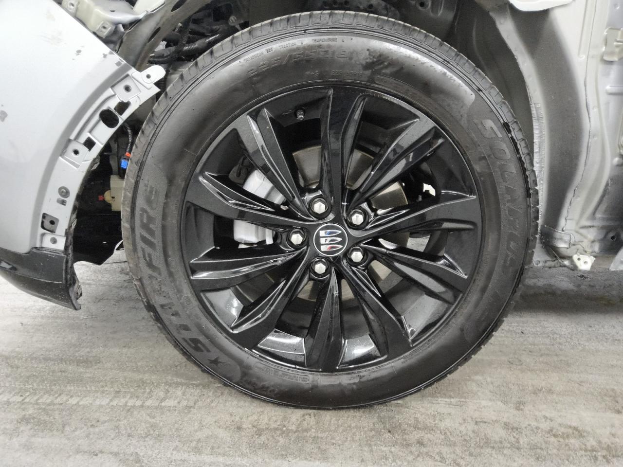 2025 Buick Envista Sport Touring Gray vin: KL47LBEP3SB189686 Damage: Left Front Wheel, Curb Rash, 1/2 To 1 Inch