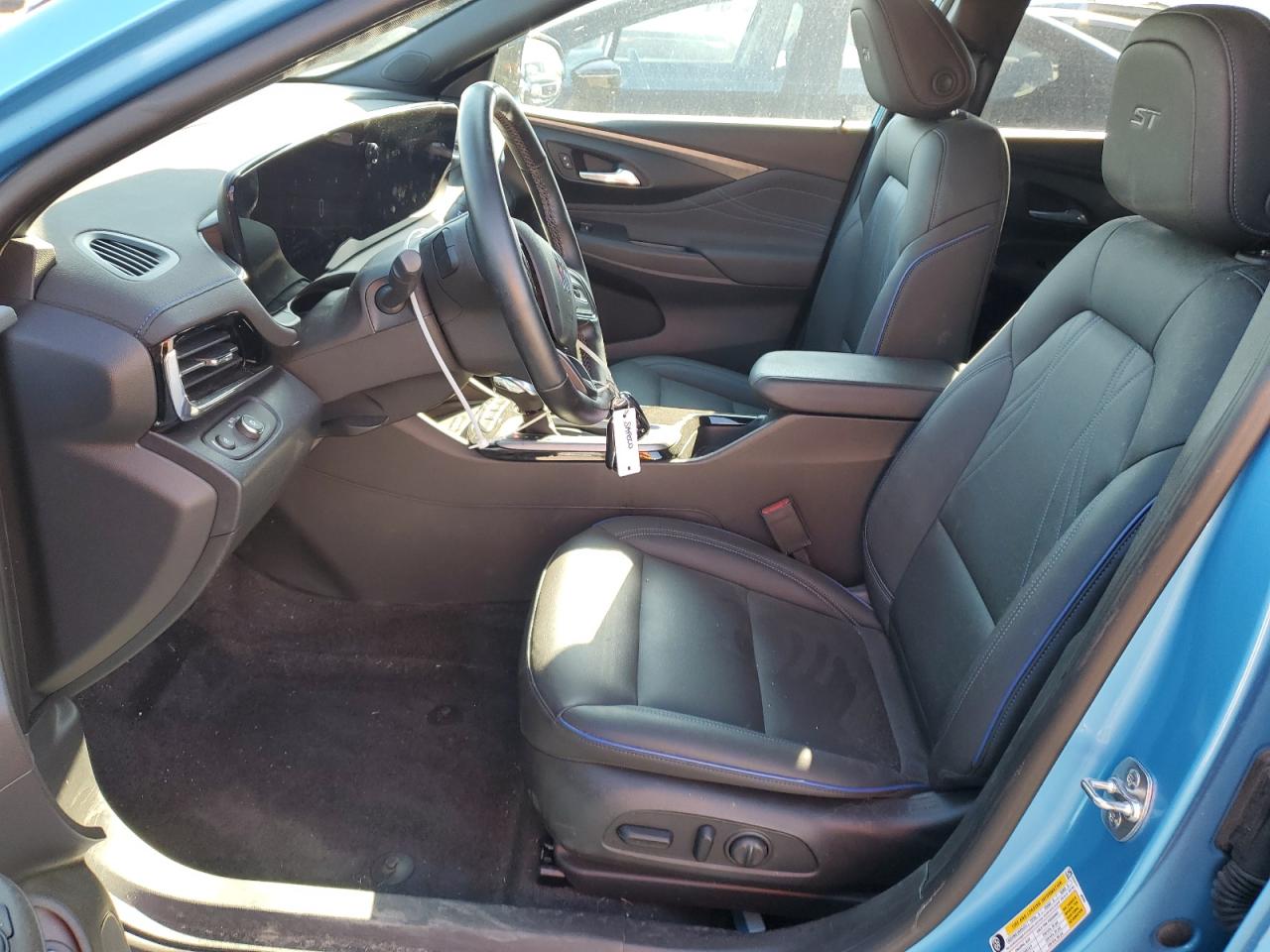 2025 Buick Envista Sport Touring Blue vin: KL47LBEP5SB039174