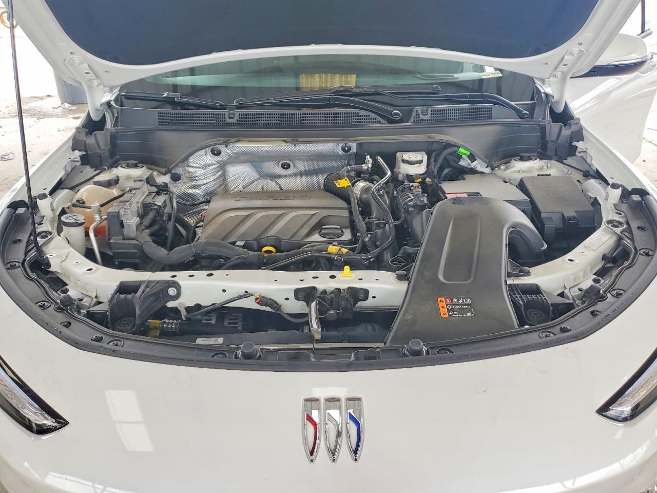 2024 Buick Envista Avenir White vin: KL47LCE28RB076417