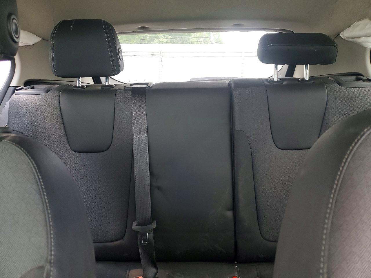 2024 Buick Encore Gx Preferred White vin: KL4AMBS22RB072753