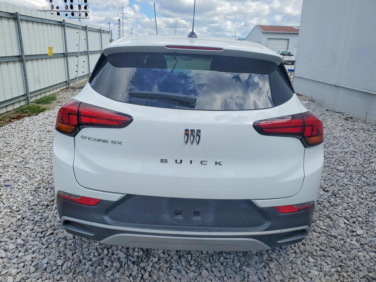 2024 Buick Encore Gx Preferred White vin: KL4AMBS22RB072753