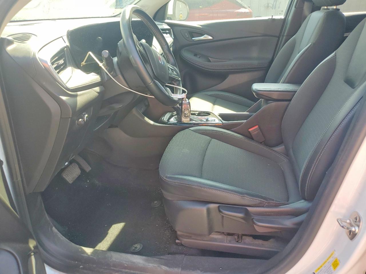 2024 Buick Encore Gx Preferred White vin: KL4AMBS23RB152000