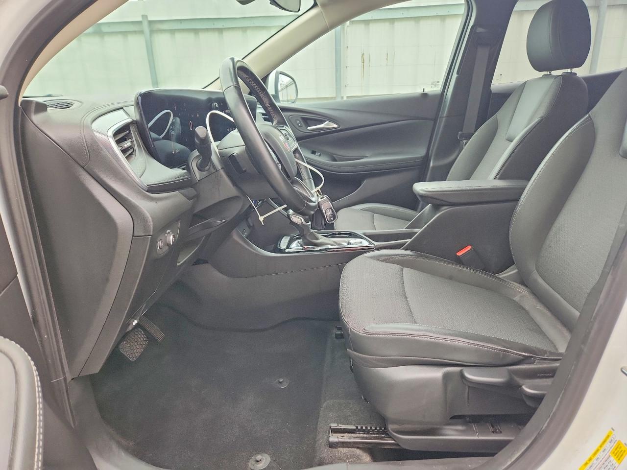 2024 Buick Encore Gx Preferred White vin: KL4AMBS25RB107446