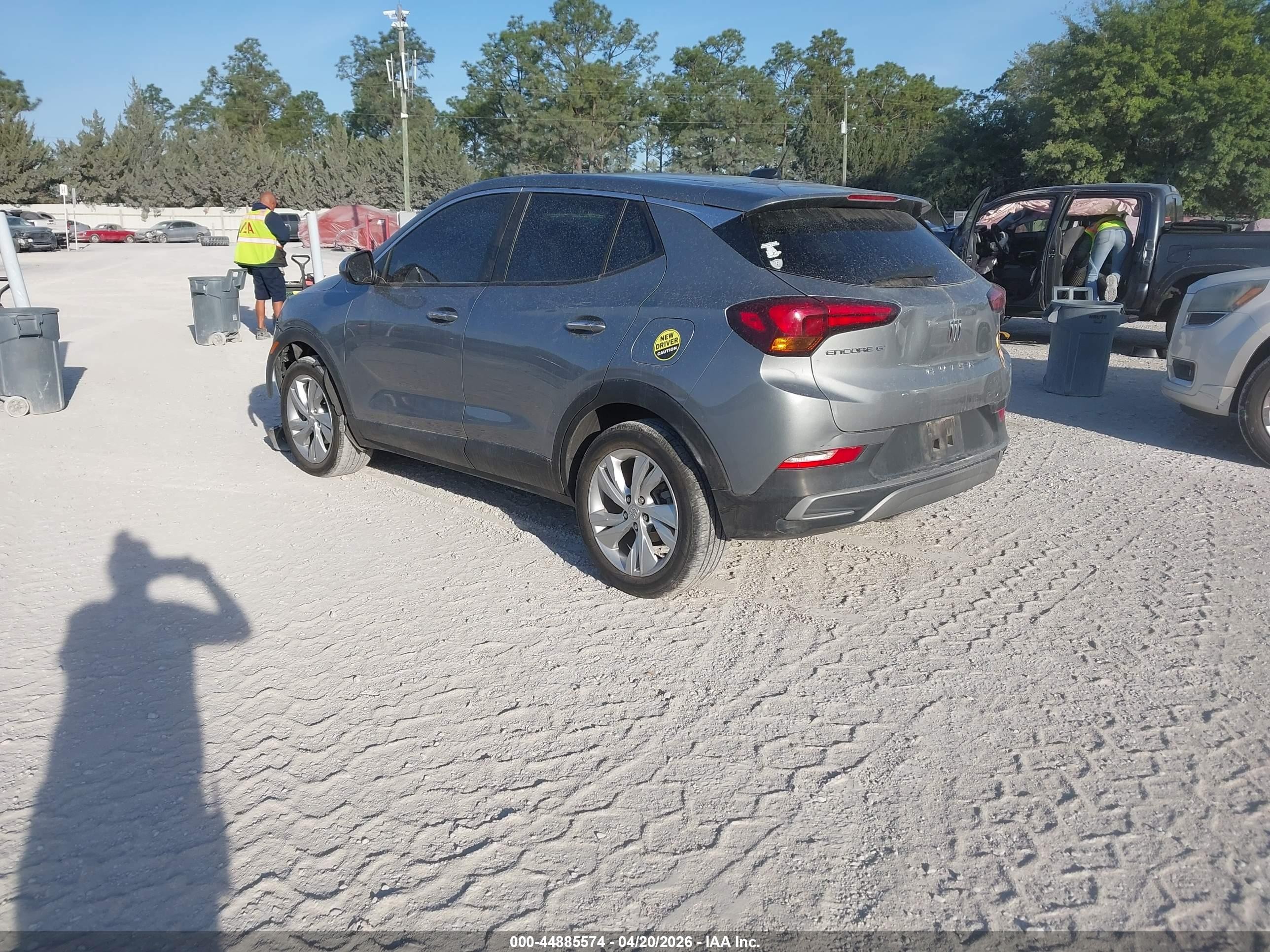 2024 Buick Encore Gx Preferred Fwd Silver vin: KL4AMBSL0RB013371