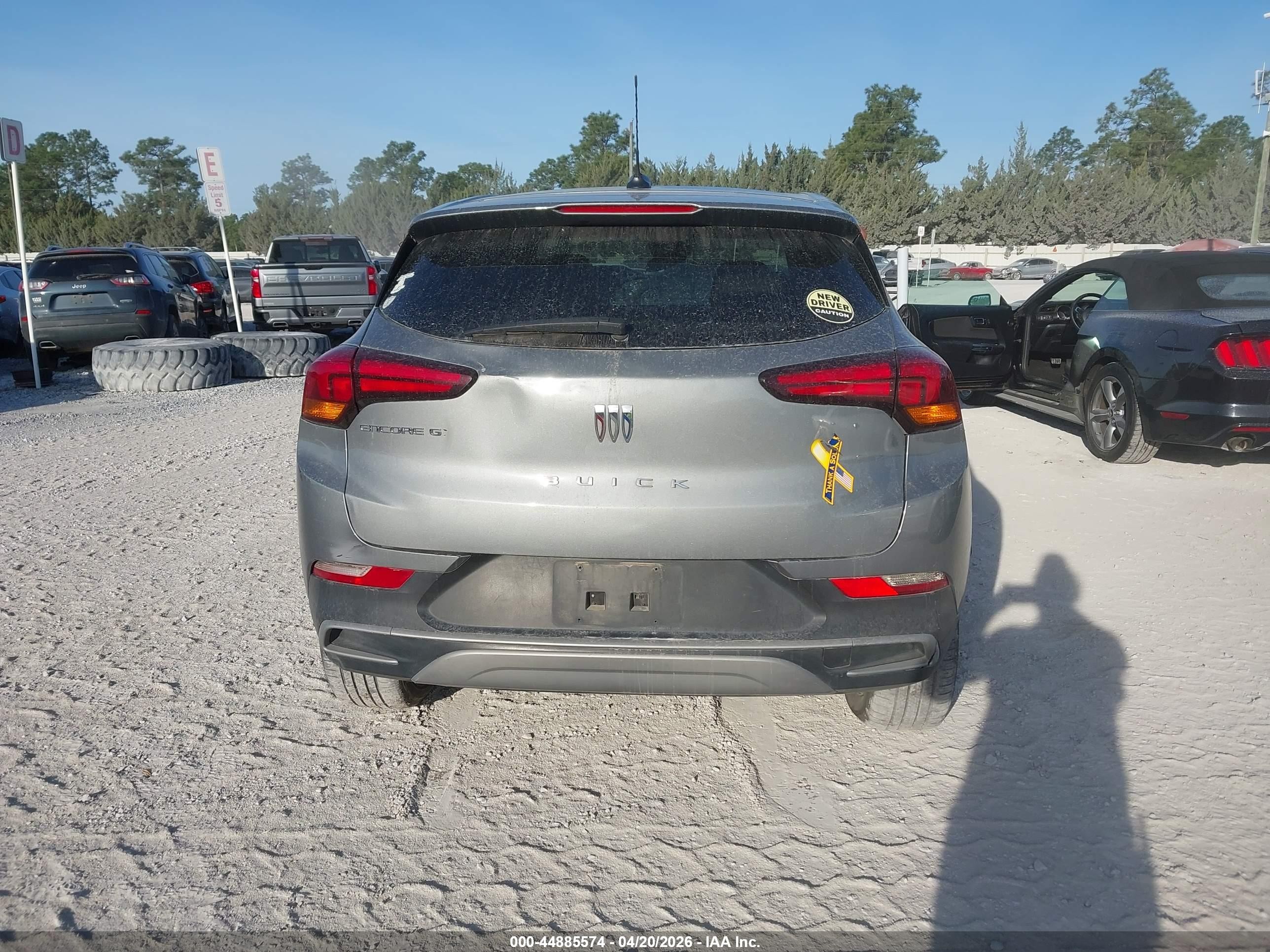 2024 Buick Encore Gx Preferred Fwd Silver vin: KL4AMBSL0RB013371