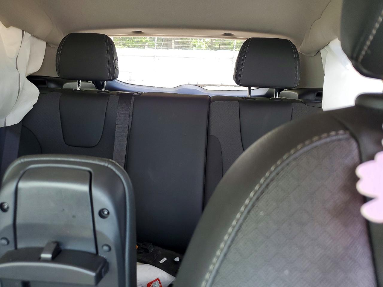 2025 Buick Encore Gx Preferred White vin: KL4AMBSP5SB094358