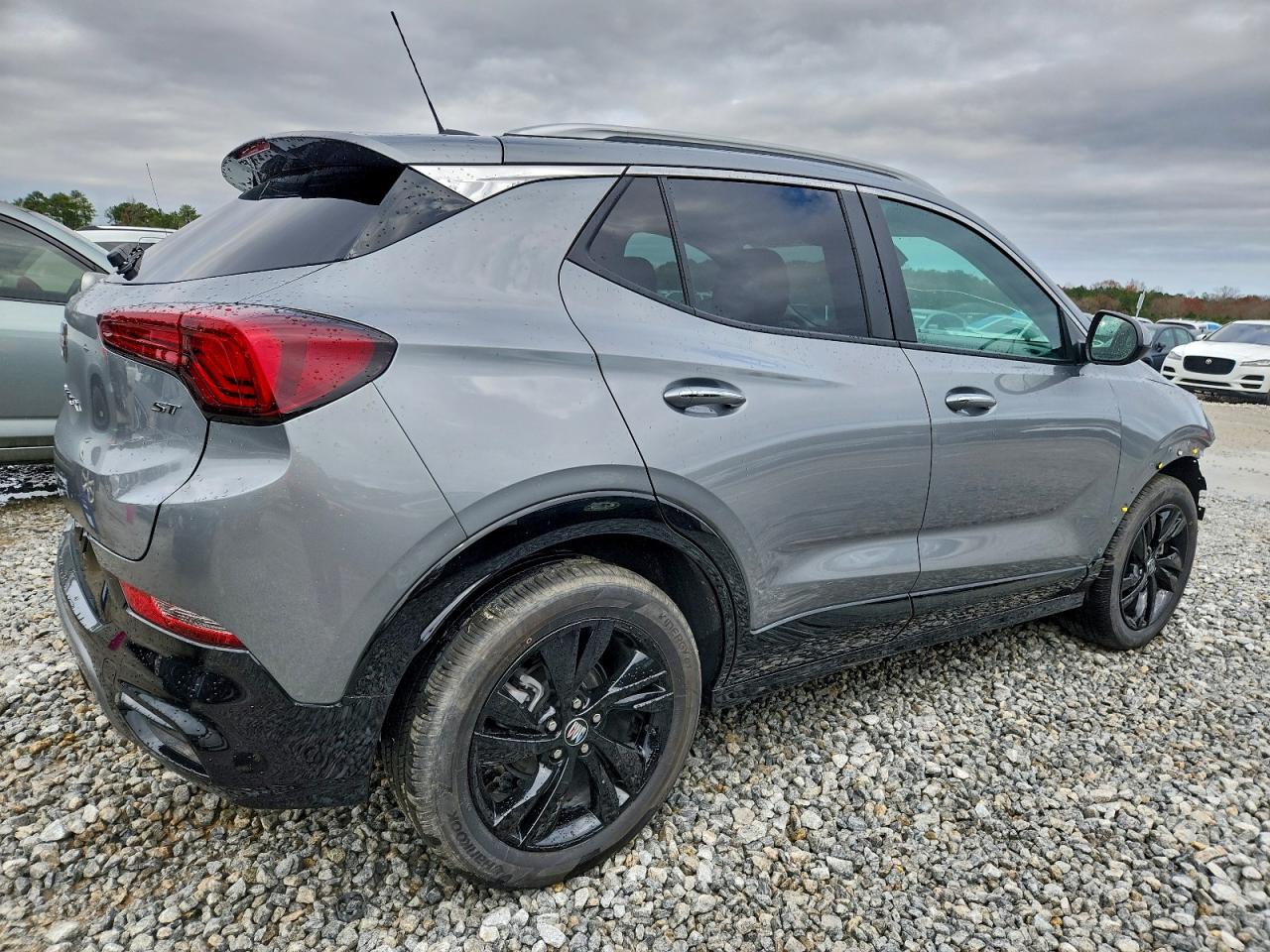2024 Buick Encore Gx Sport Touring Серебряный vin: KL4AMDSL1RB204454