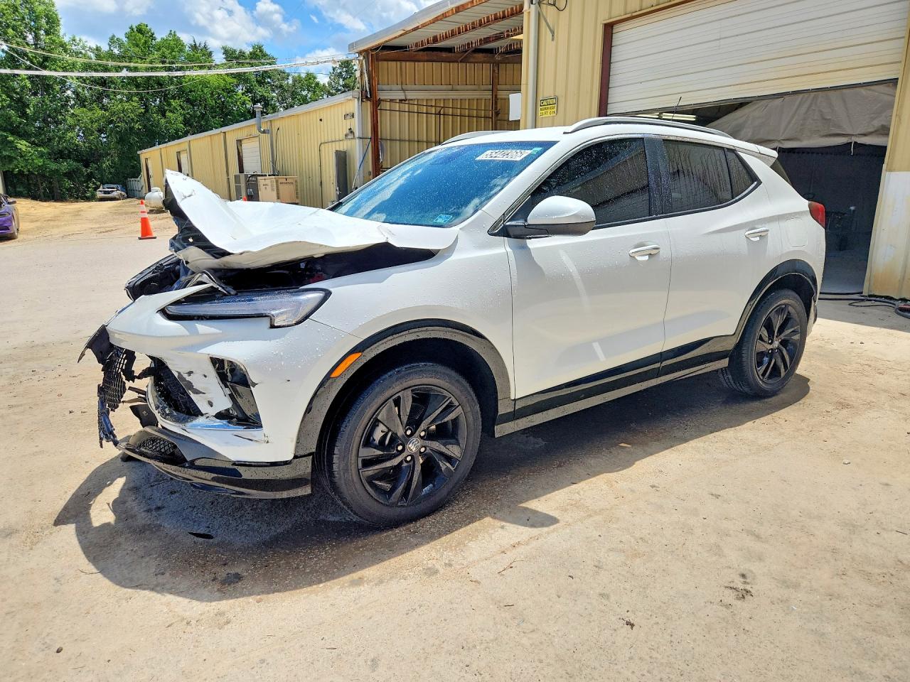 2024 Buick Encore Gx Sport Touring White vin: KL4AMDSL3RB165382