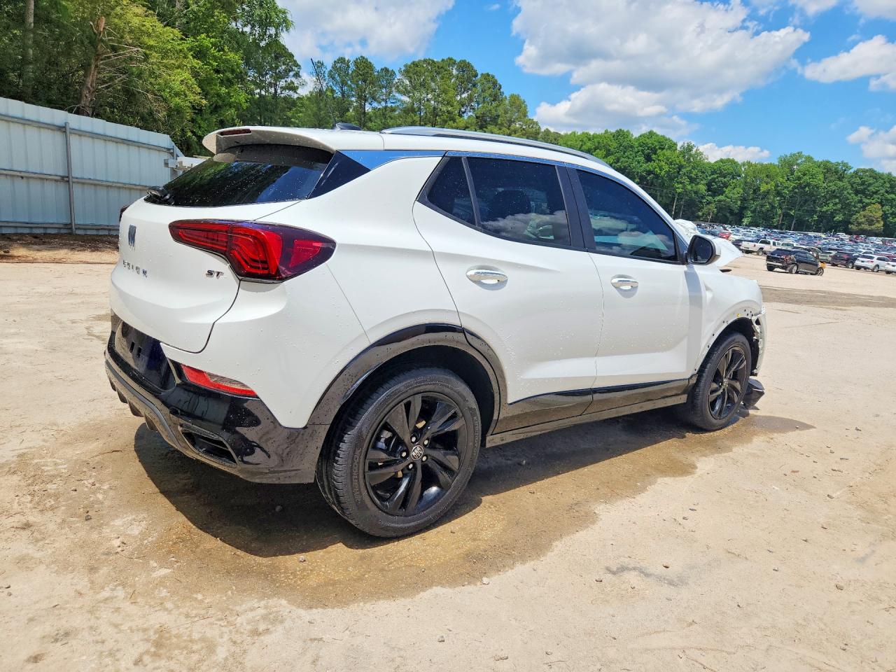 2024 Buick Encore Gx Sport Touring White vin: KL4AMDSL3RB165382