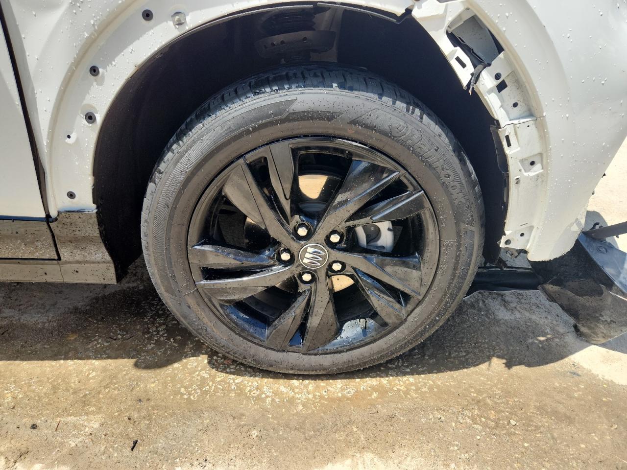 2024 Buick Encore Gx Sport Touring White vin: KL4AMDSL3RB165382 Damage: Right Front Wheel, Curb Rash, 4 To 5 Inches