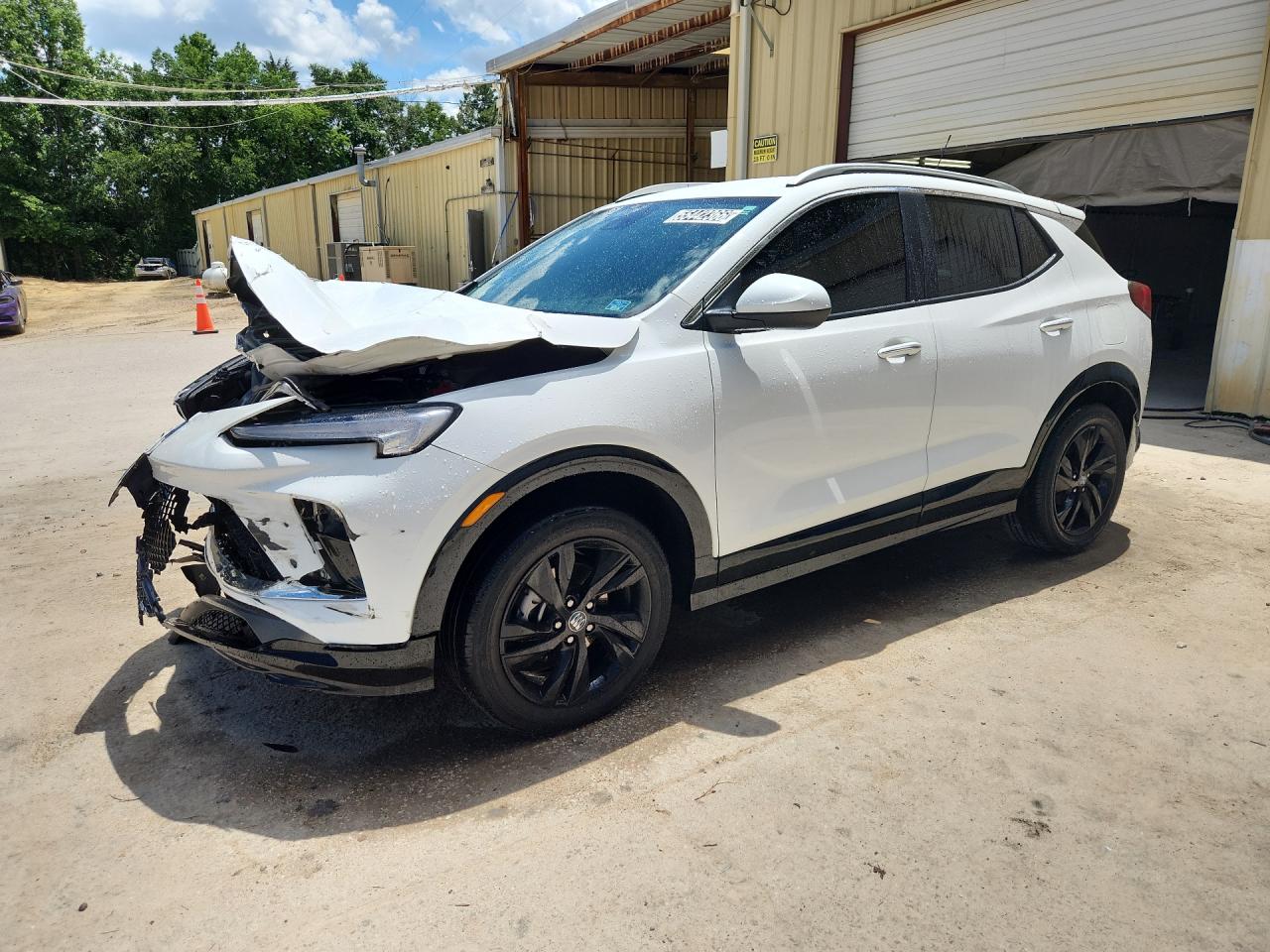 2024 Buick Encore Gx Sport Touring White vin: KL4AMDSL3RB165382 Damage: Left Front Fender, Severe Damage, Replacement Required