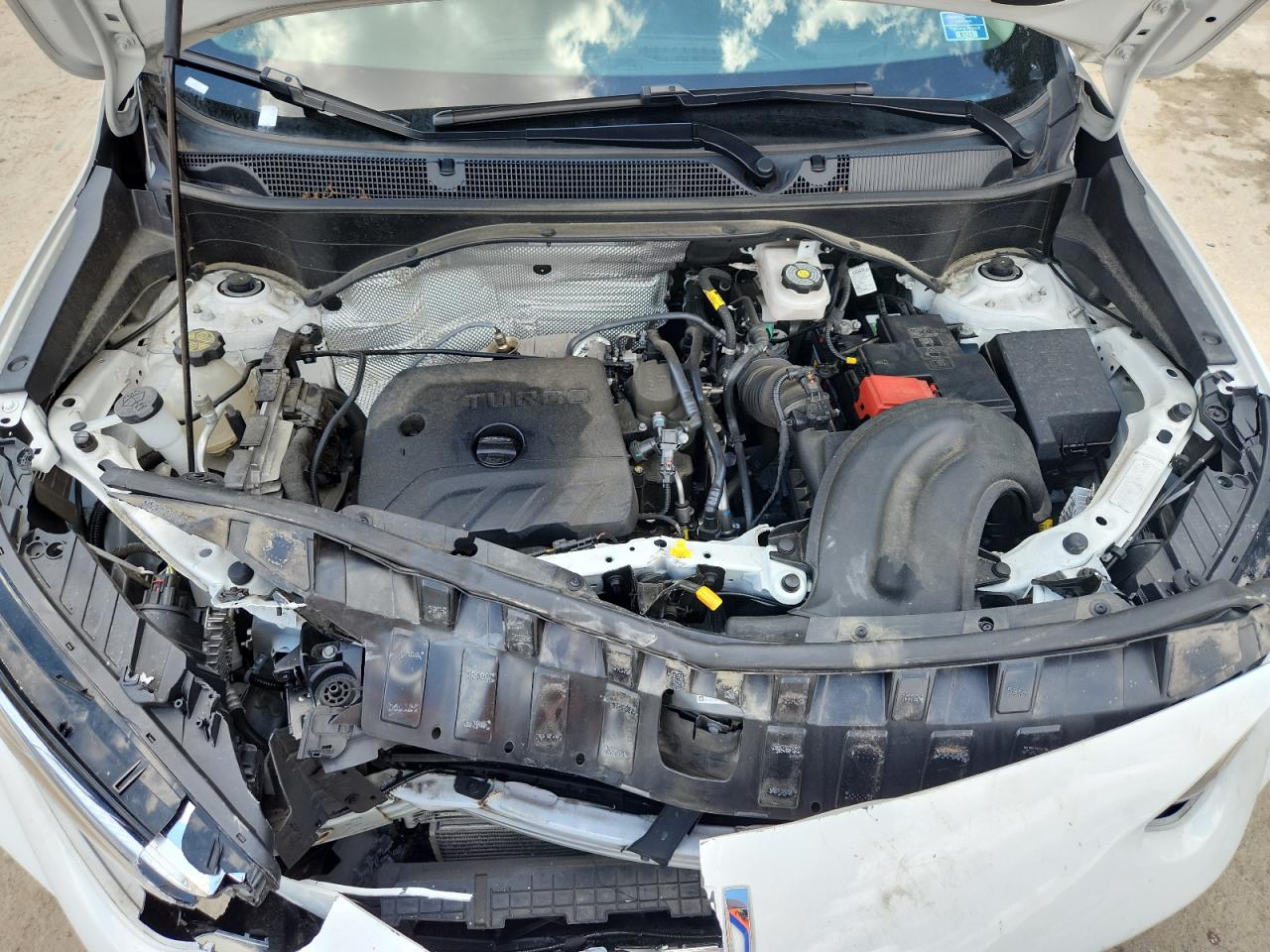 2024 Buick Encore Gx Sport Touring White vin: KL4AMDSL3RB165382 Damage: Left Front Rail, Kinked, > 12 Inches