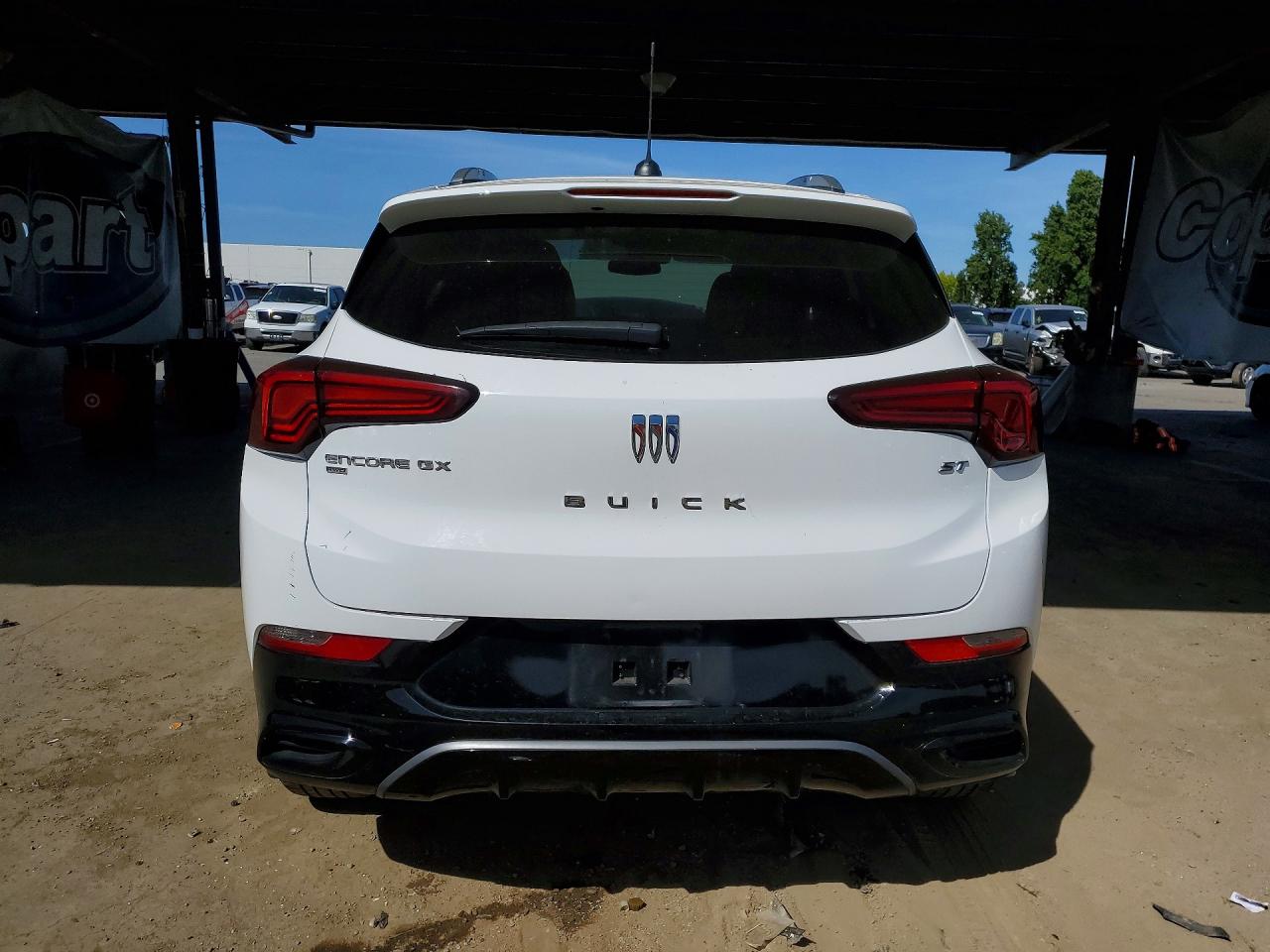2024 Buick Encore Gx Sport Touring White vin: KL4AMESLXRB161450